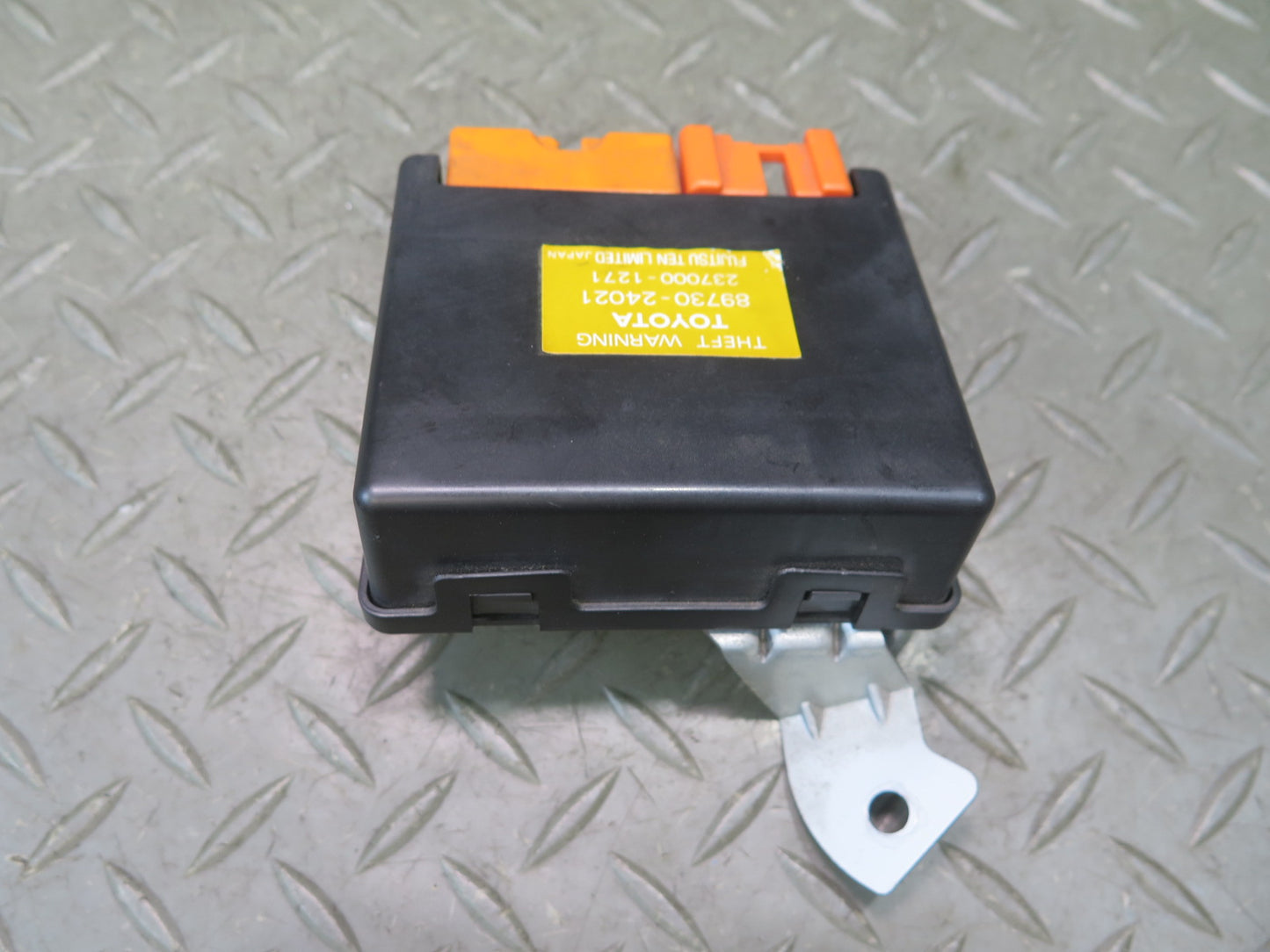 97-98 Lexus JZZ31L SC400 SC300 Theft Warning Control Module 89730-24021 OEM