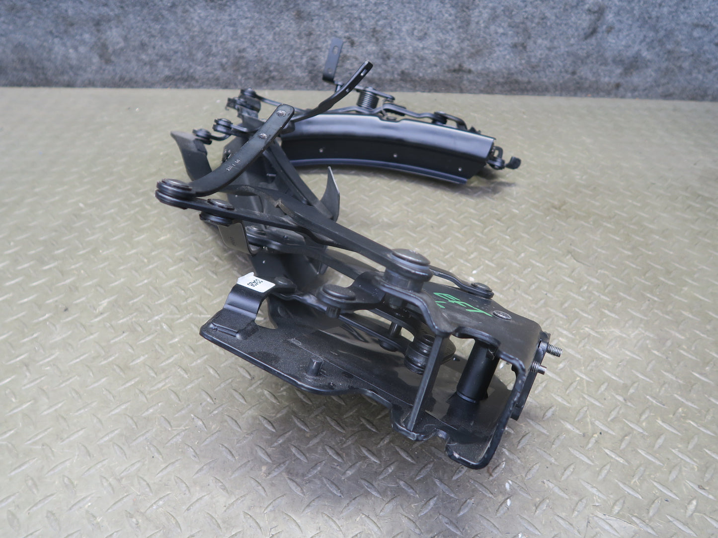 02-05 Ford Thunderbird Convertible TOP Roof Left Hinge OEM