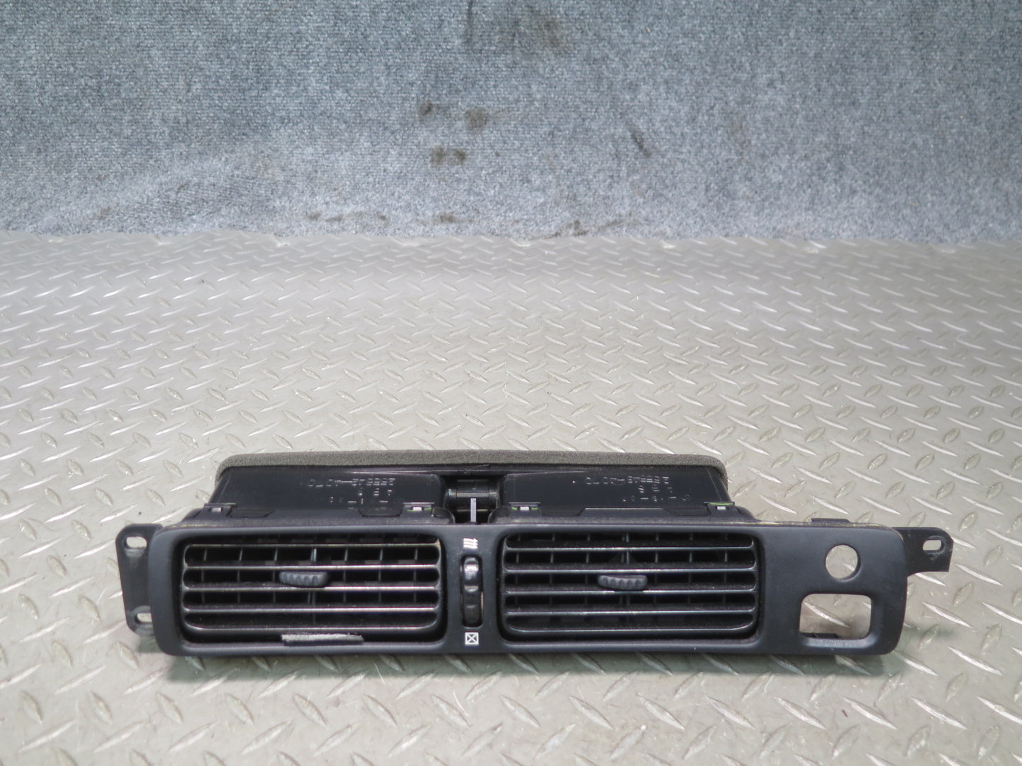 92-00 Lexus JZZ31L SC300 SC400 Dash Front Center Air Vent OEM