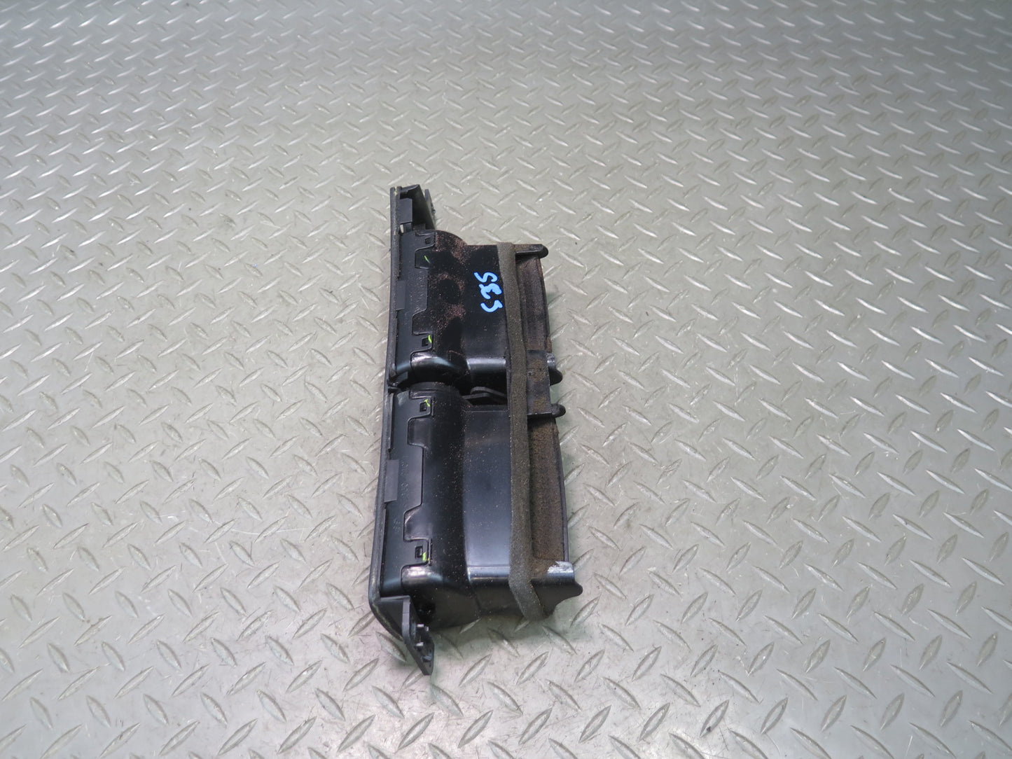 92-00 Lexus JZZ31L SC300 SC400 Dash Front Center Air Vent OEM