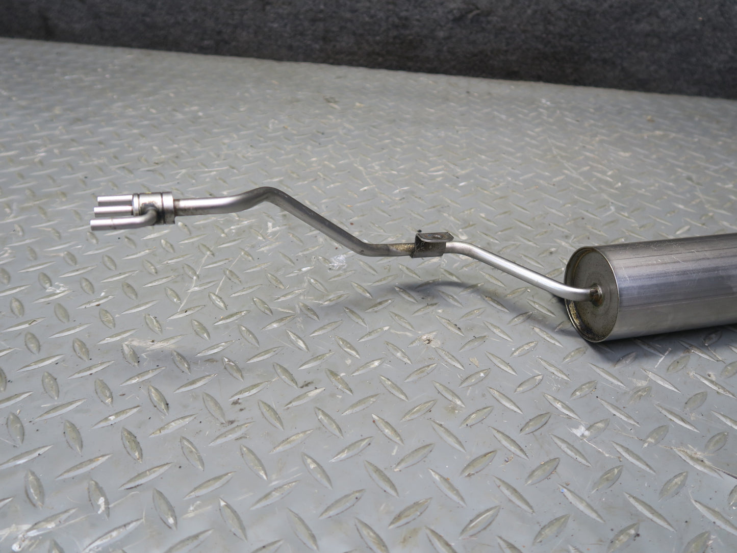 11-16 BMW F10 F12 550i 650i N63 Engine Vacuum Reservoir Tank OEM