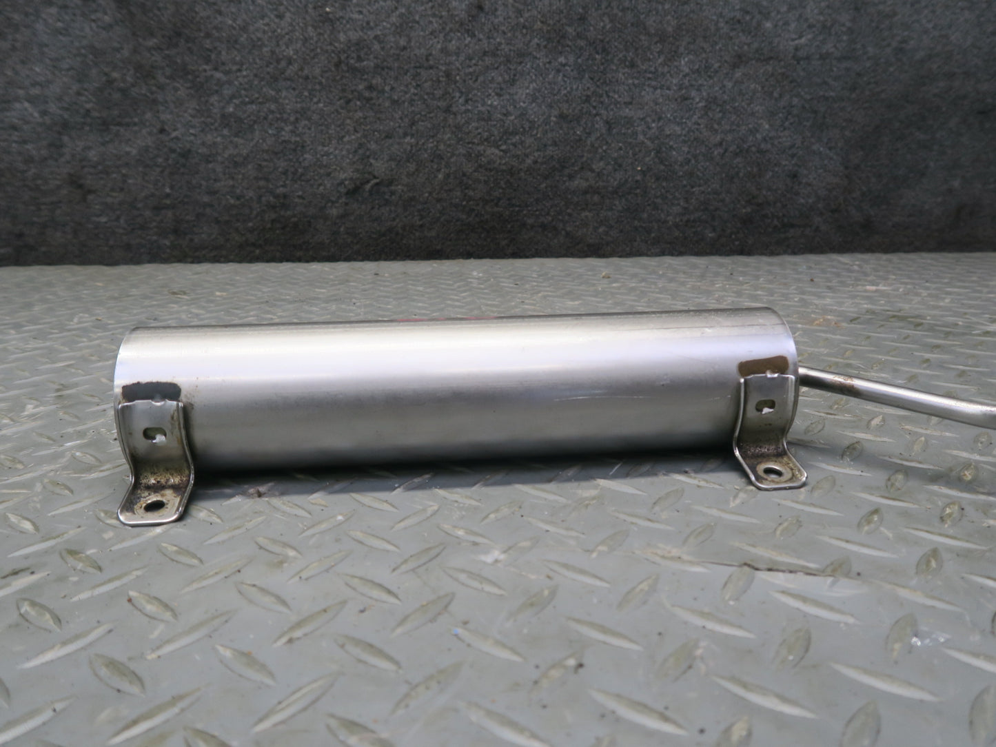 11-16 BMW F10 F12 550i 650i N63 Engine Vacuum Reservoir Tank OEM