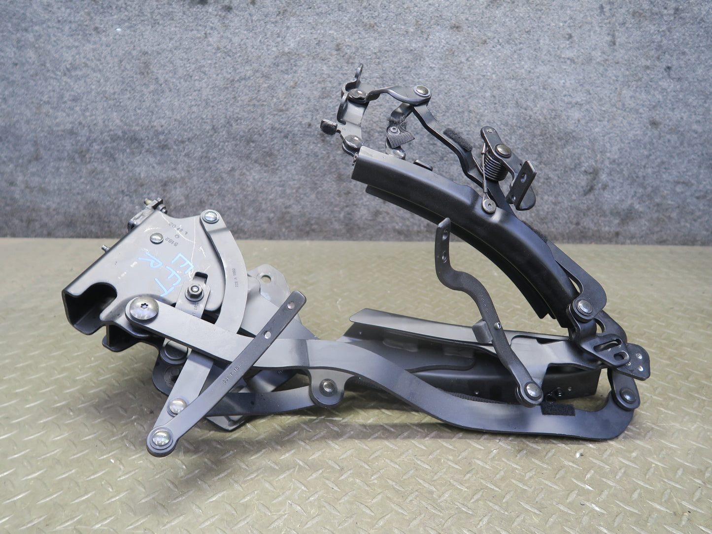 02-05 Ford Thunderbird Convertible TOP Roof Right Hinge OEM