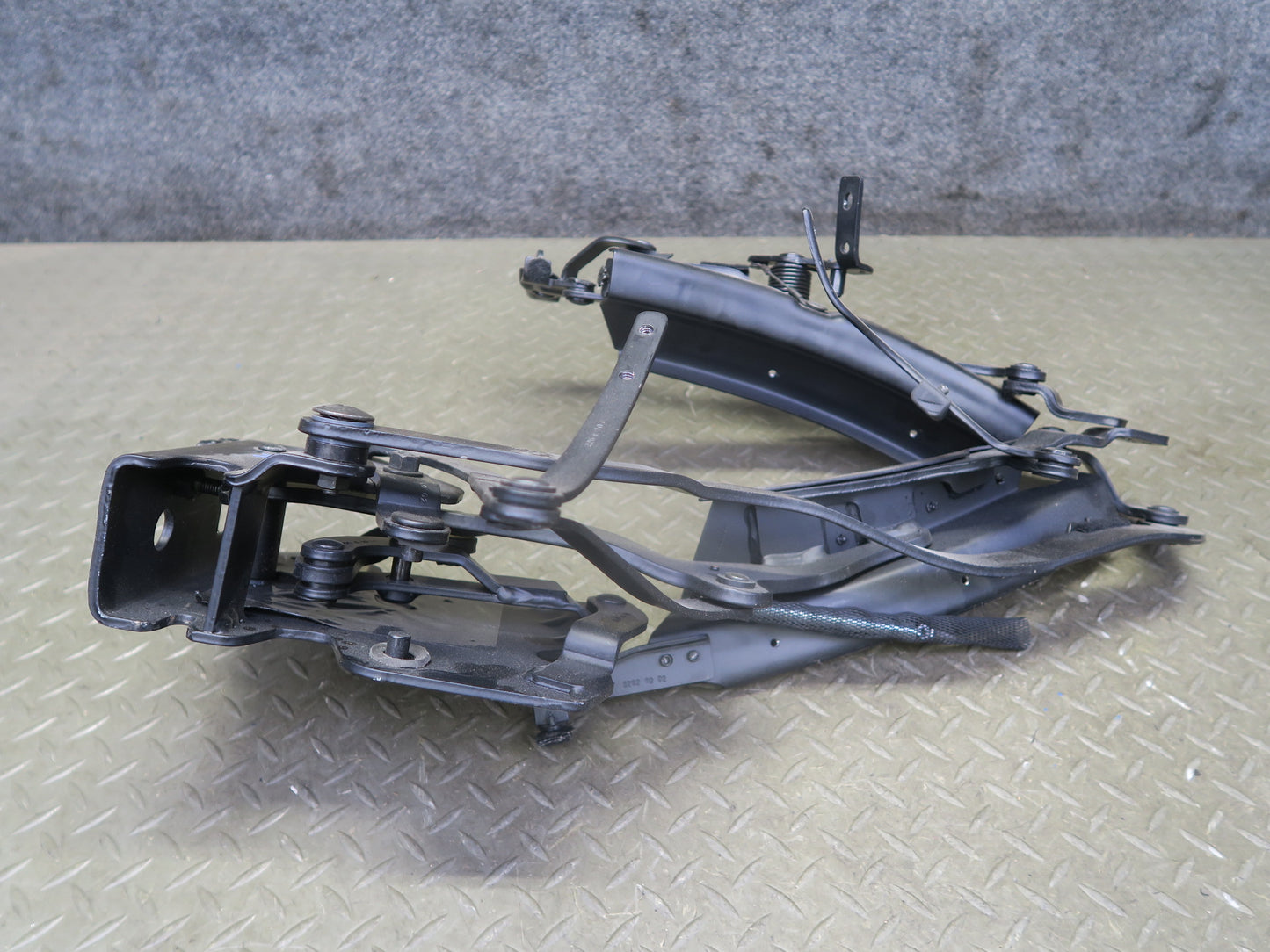 02-05 Ford Thunderbird Convertible TOP Roof Right Hinge OEM