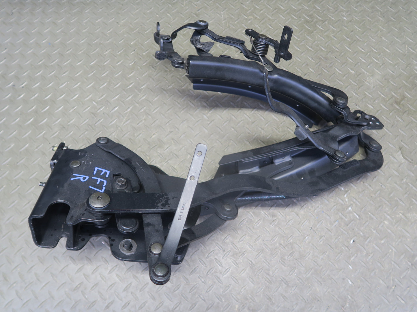 02-05 Ford Thunderbird Convertible TOP Roof Right Hinge OEM