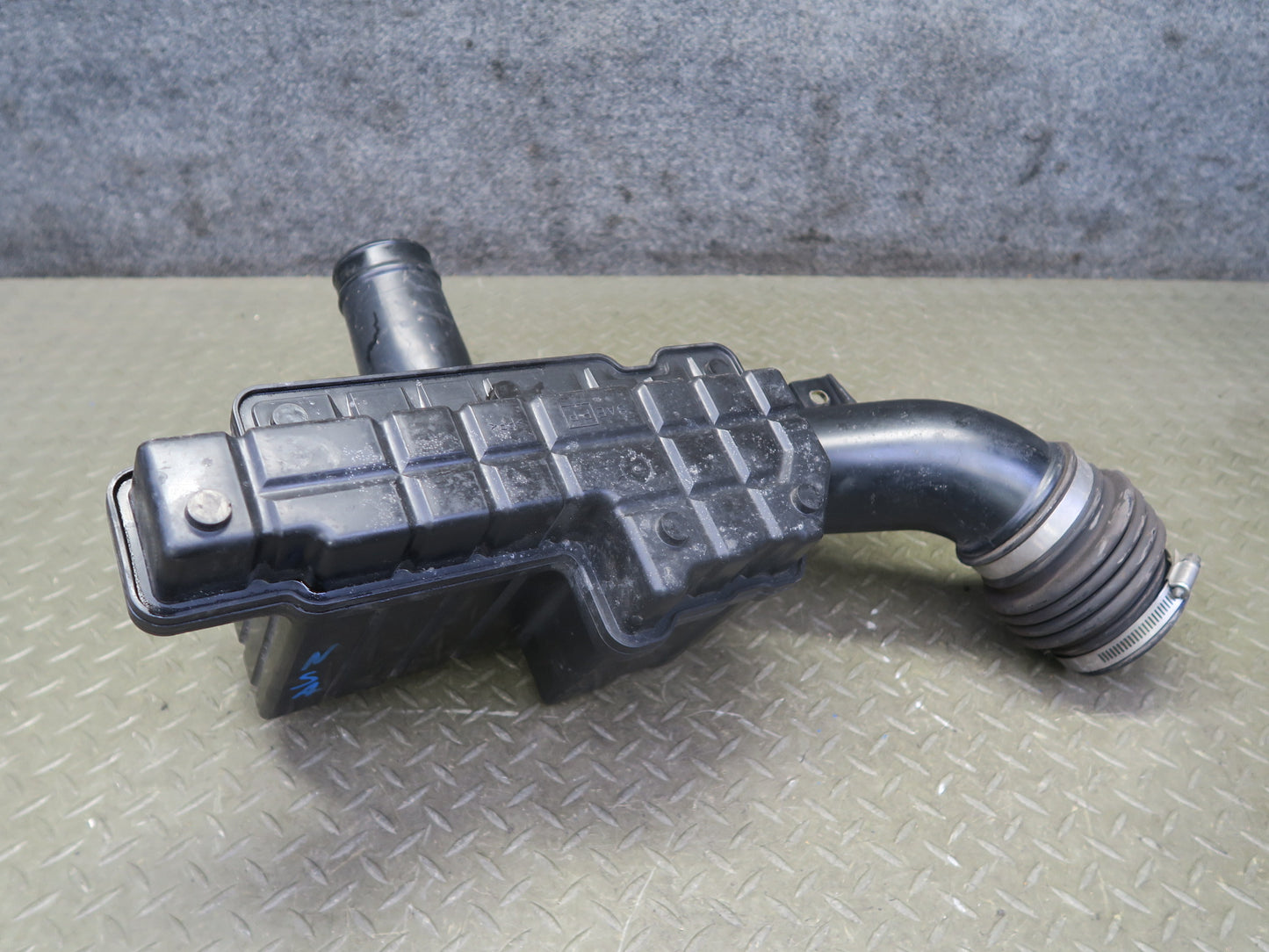 96-98 Nissan Stagea WGC34 RB25DE Intake Air Resonator Tube Pipe Line OEM