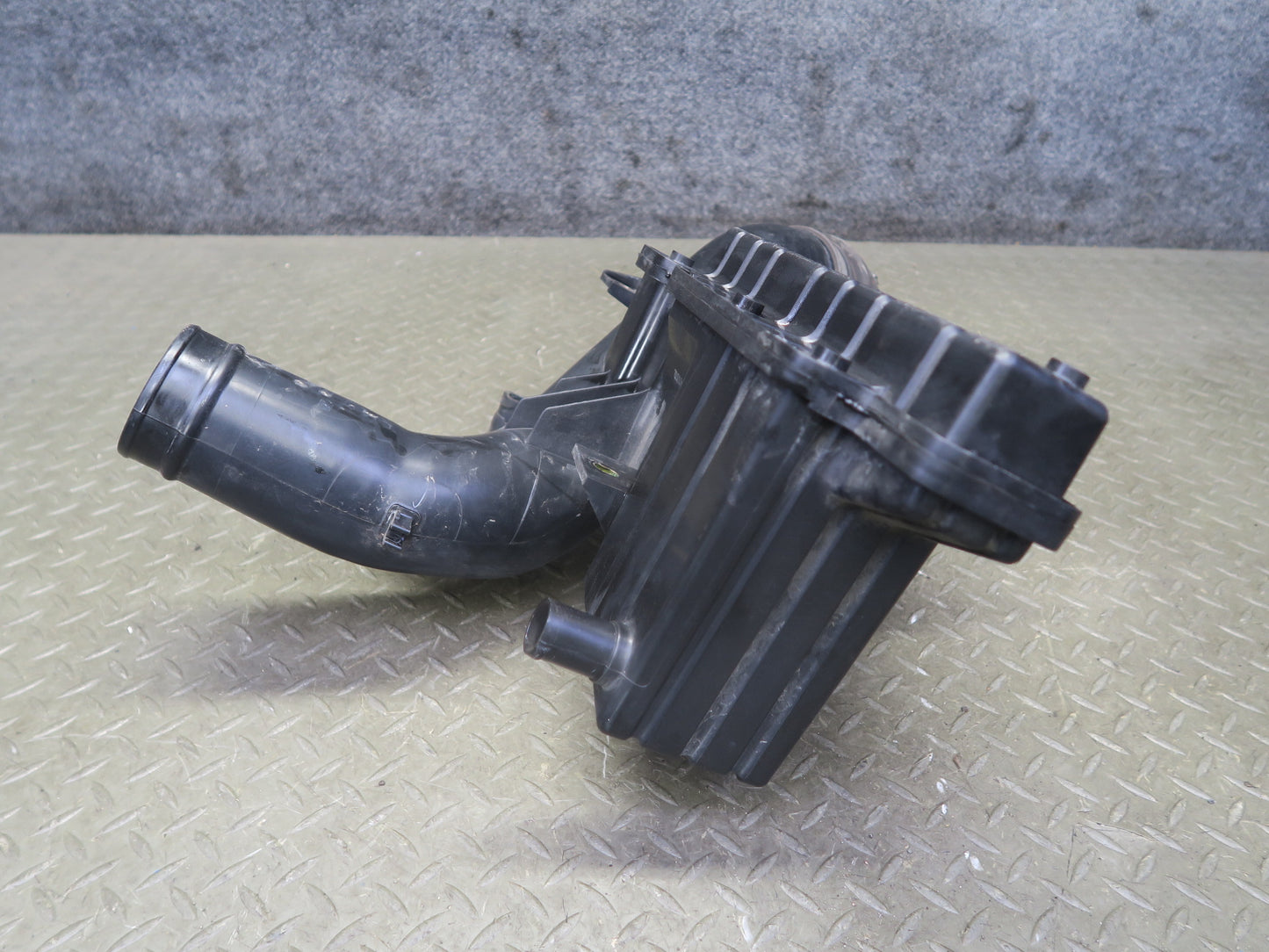 96-98 Nissan Stagea WGC34 RB25DE Intake Air Resonator Tube Pipe Line OEM