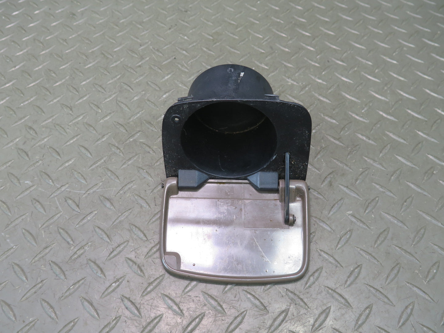 92-00 Lexus JZZ31L SC400 SC300 Front Center Console CUP Holder 55625-24030 OEM