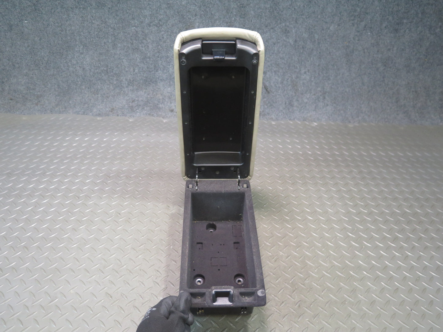 92-00 Lexus JZZ31L SC400 SC300 Front Center Console Armrest w Storage Box OEM