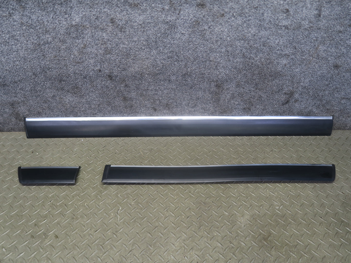 96-98 Nissan Stagea WGC34 Set of 3 Left Side Fender Door Molding Trim Set OEM