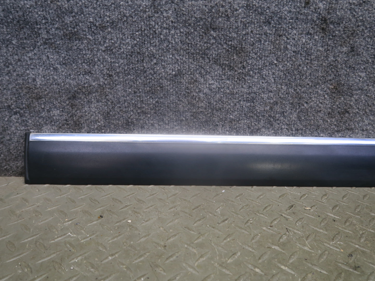 96-98 Nissan Stagea WGC34 Set of 3 Left Side Fender Door Molding Trim Set OEM