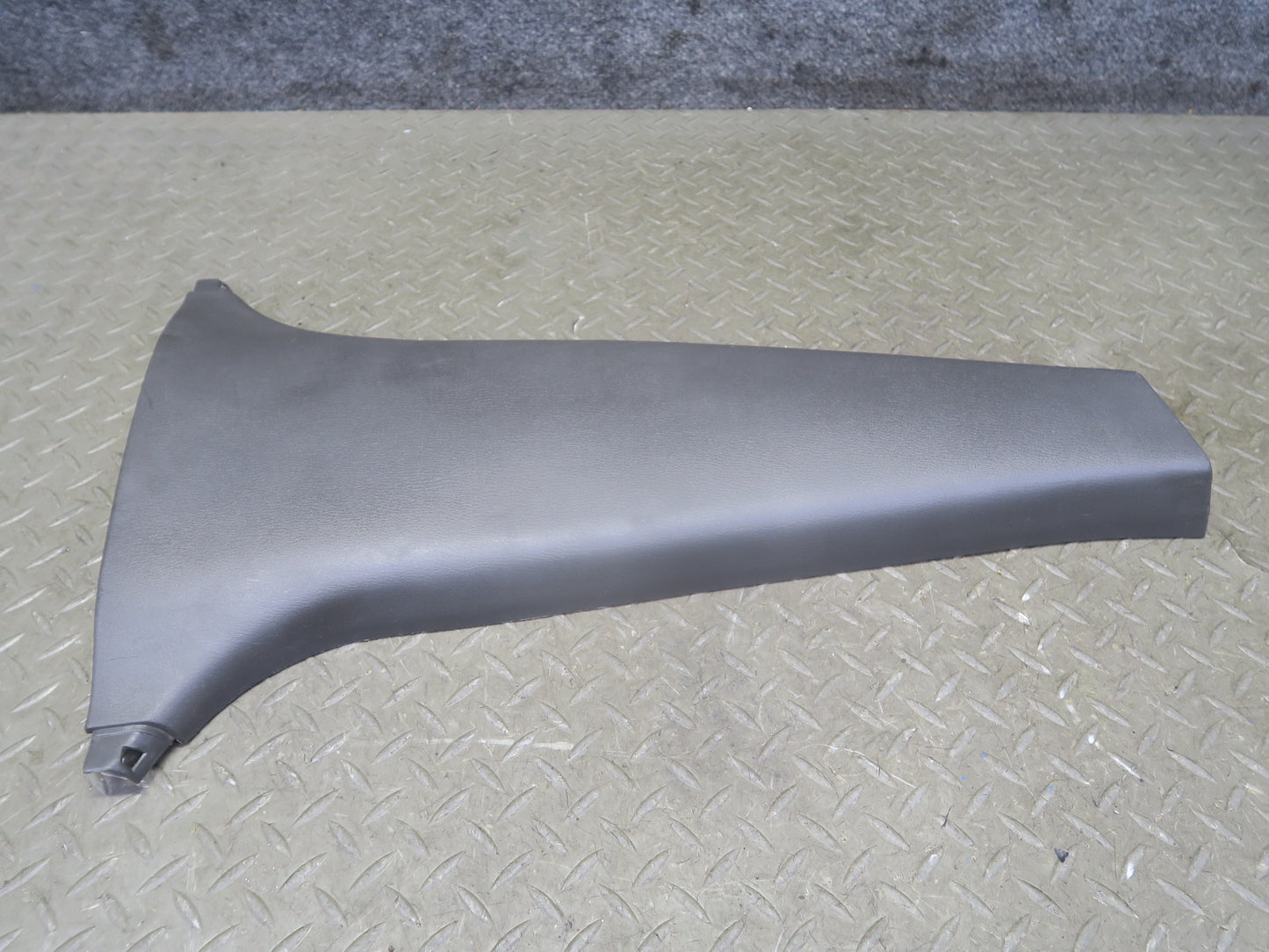 96-98 Nissan Stagea WGC34 Set of 2 Front B Pillar Trim Cover Panel Brown OEM