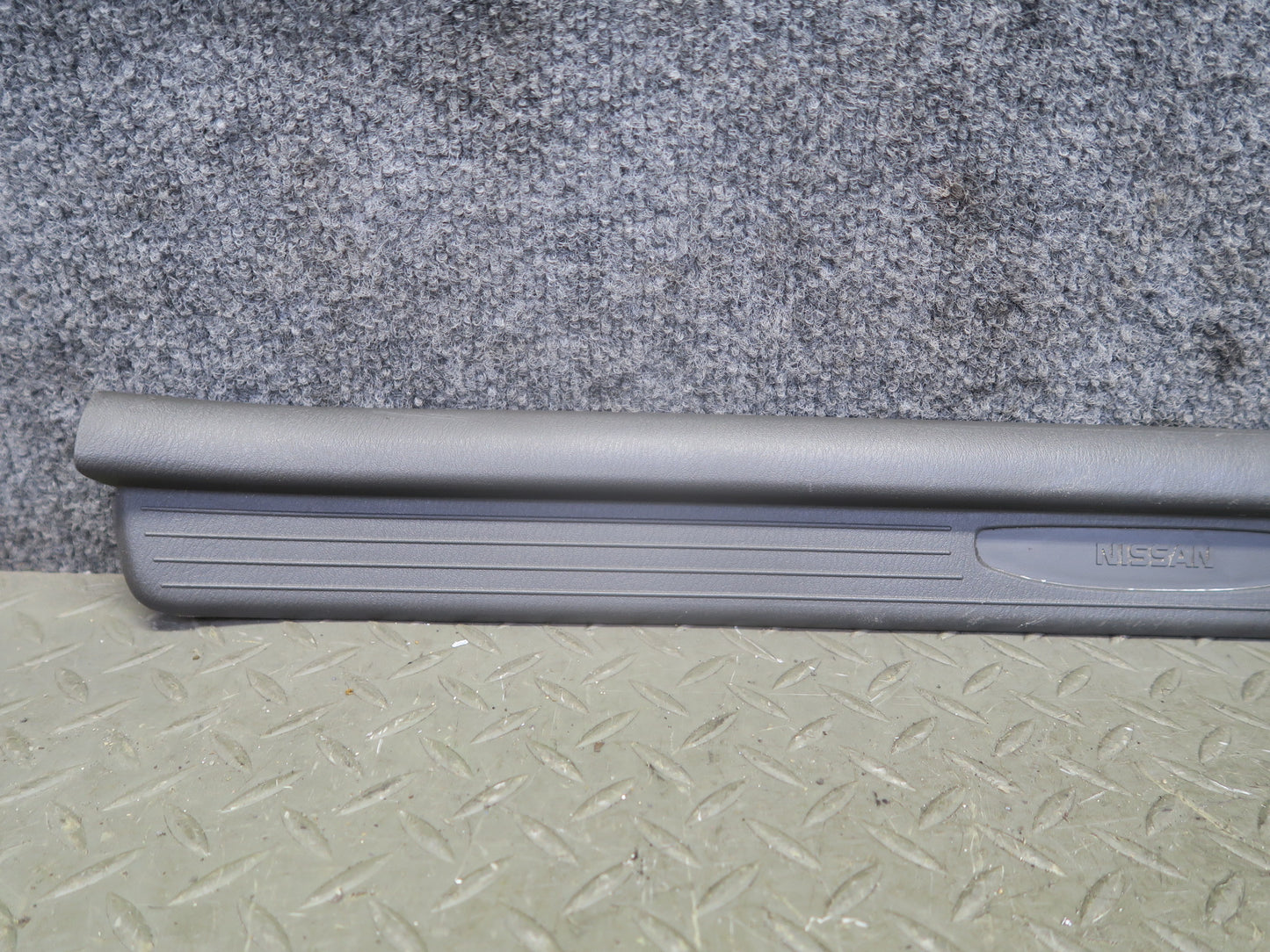 96-98 Nissan Stagea WGC34 Set of 2 Front Door Scuff Sill Plate Trim Panel OEM