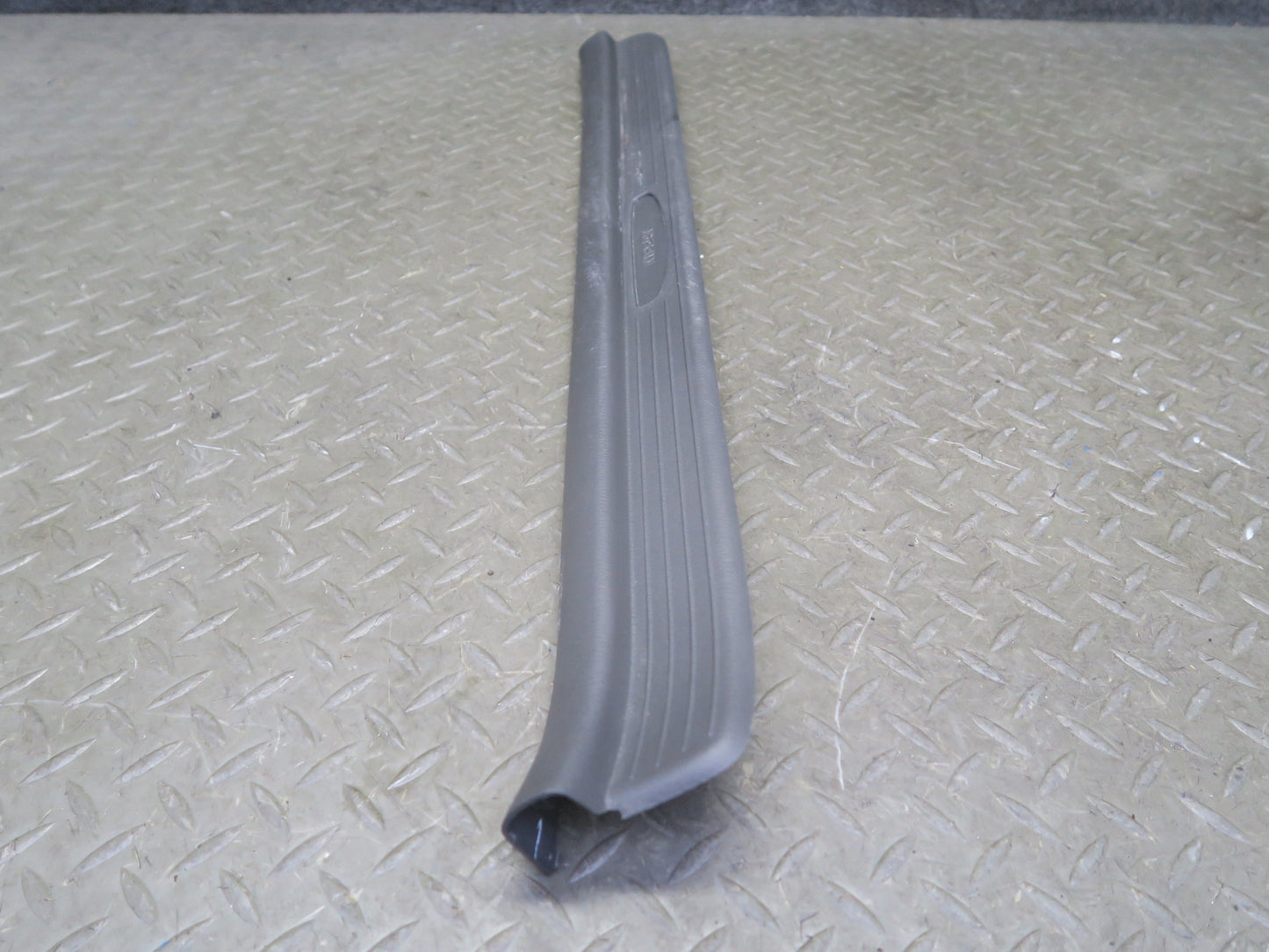 96-98 Nissan Stagea WGC34 Set of 2 Front Door Scuff Sill Plate Trim Panel OEM