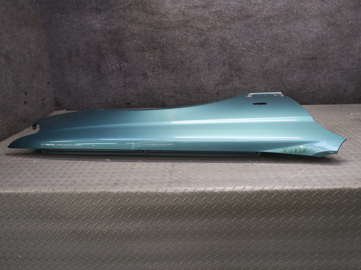 96-98 Nissan Stagea WGC34 Front Right Fender Shell Panel Cover Emerald Green OEM