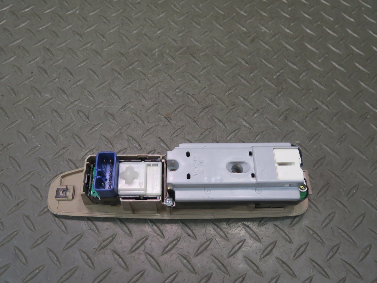 92-00 Lexus JZZ31L SC300 SC400 Left Driver Door Window Mirror Switch Ivory OEM