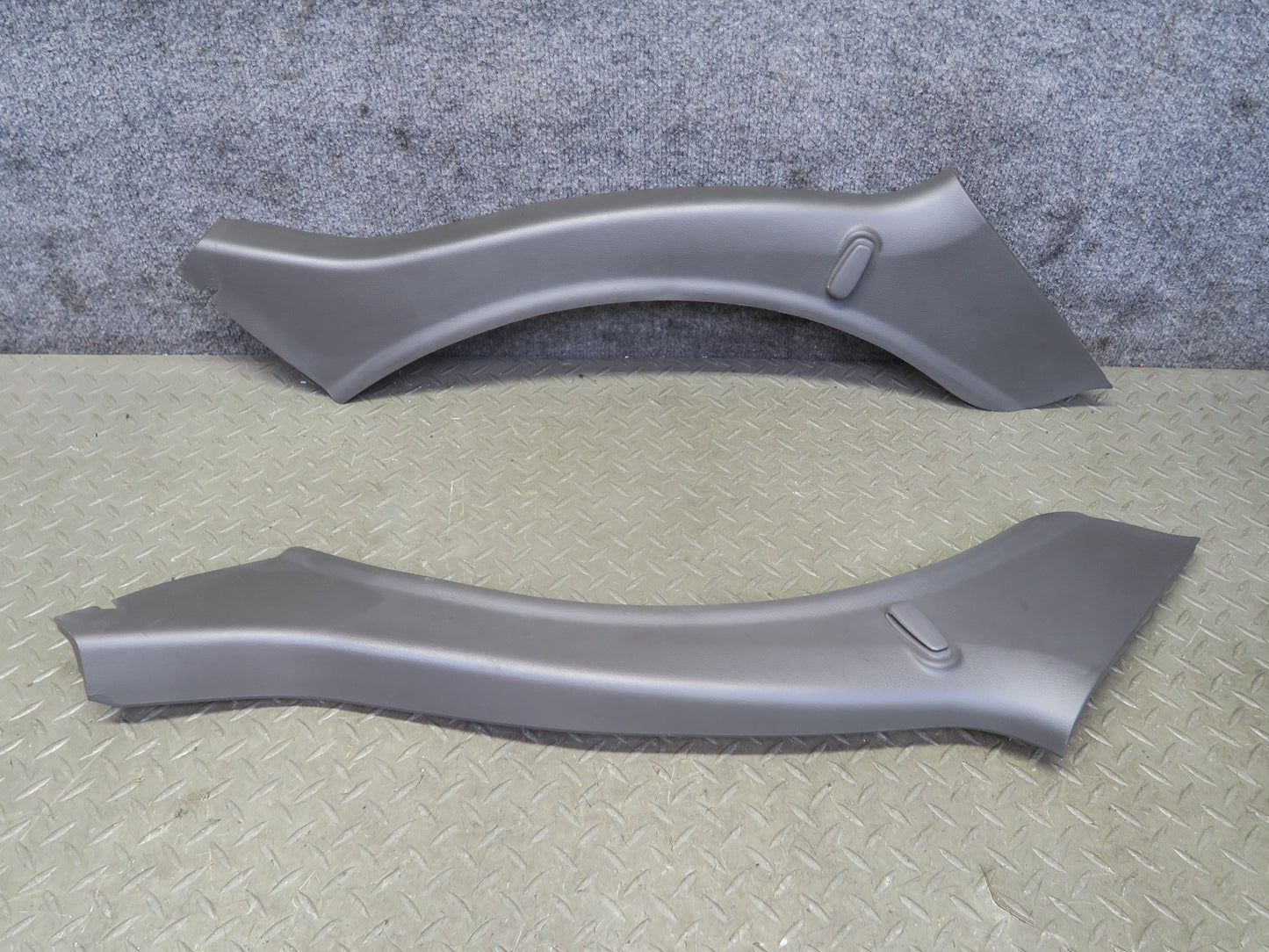 96-98 Nissan Stagea WGC34 Set of 2 Rear Left Right Lower C Pillar Trim Cover OEM