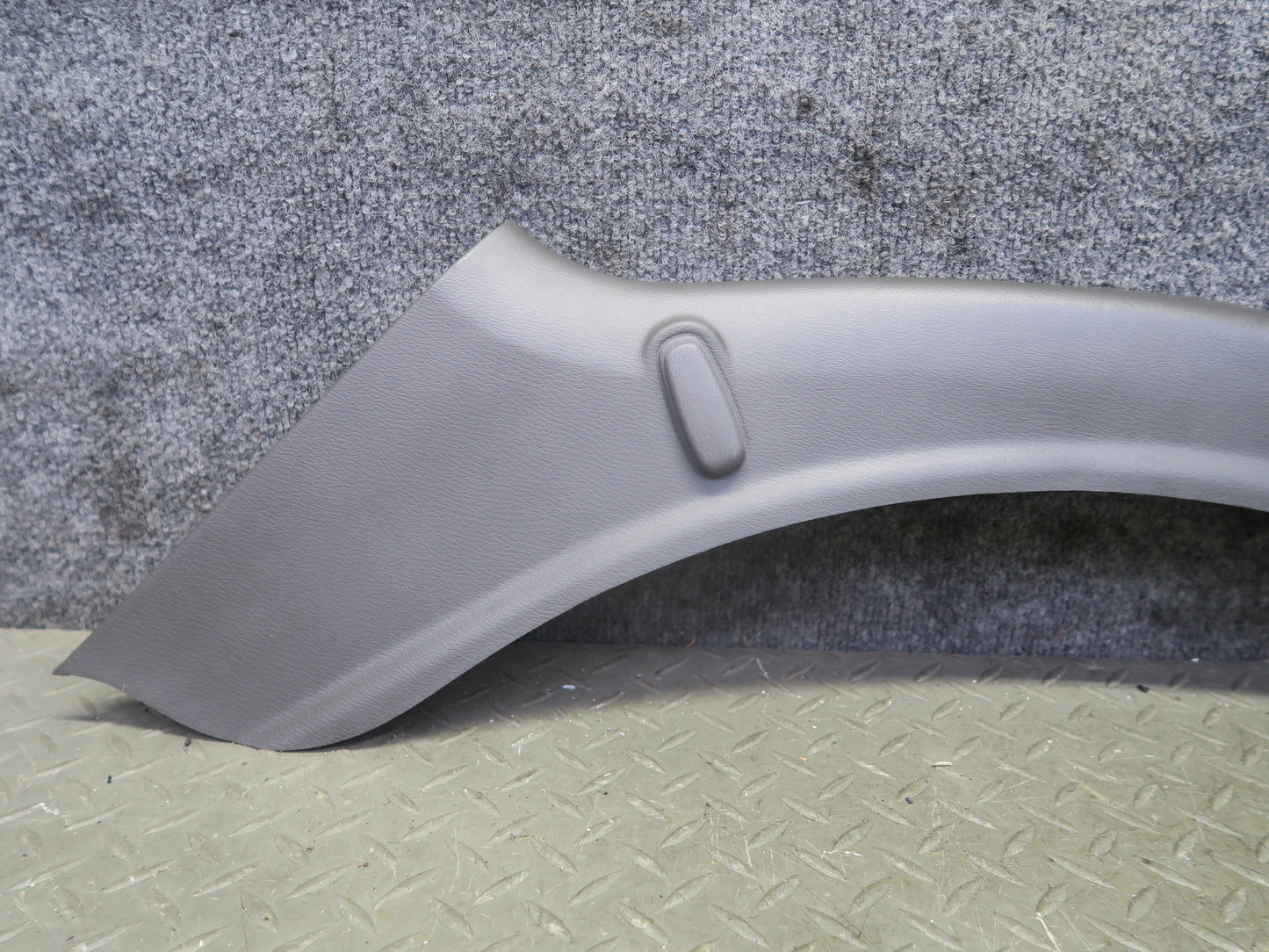 96-98 Nissan Stagea WGC34 Set of 2 Rear Left Right Lower C Pillar Trim Cover OEM