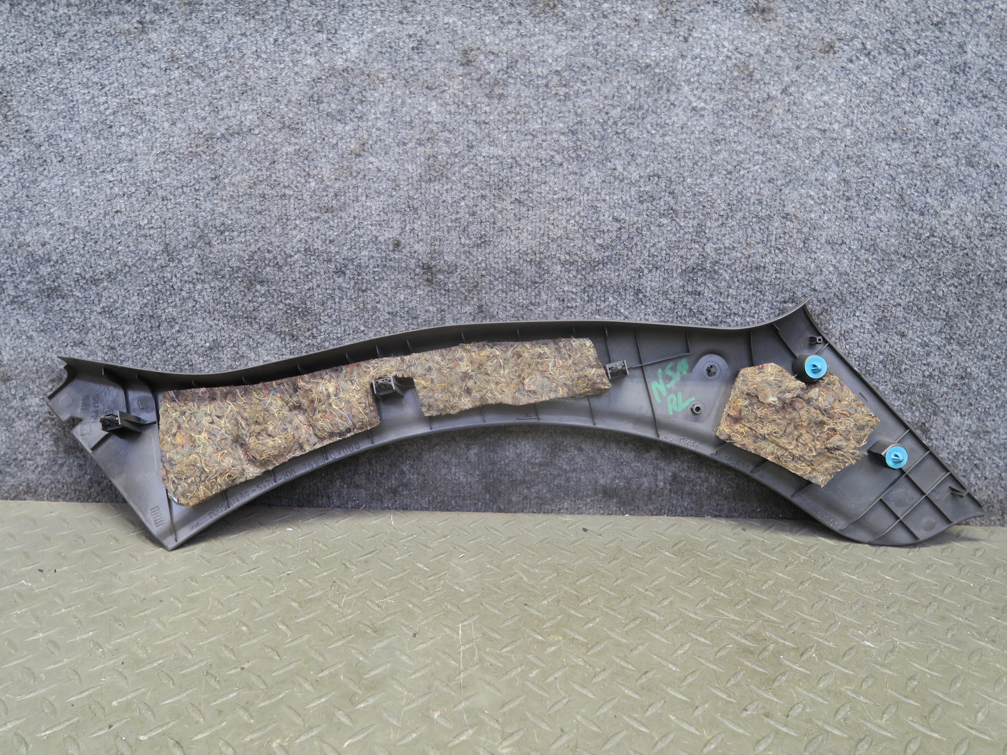 96-98 Nissan Stagea WGC34 Set of 2 Rear Left Right Lower C Pillar Trim Cover OEM