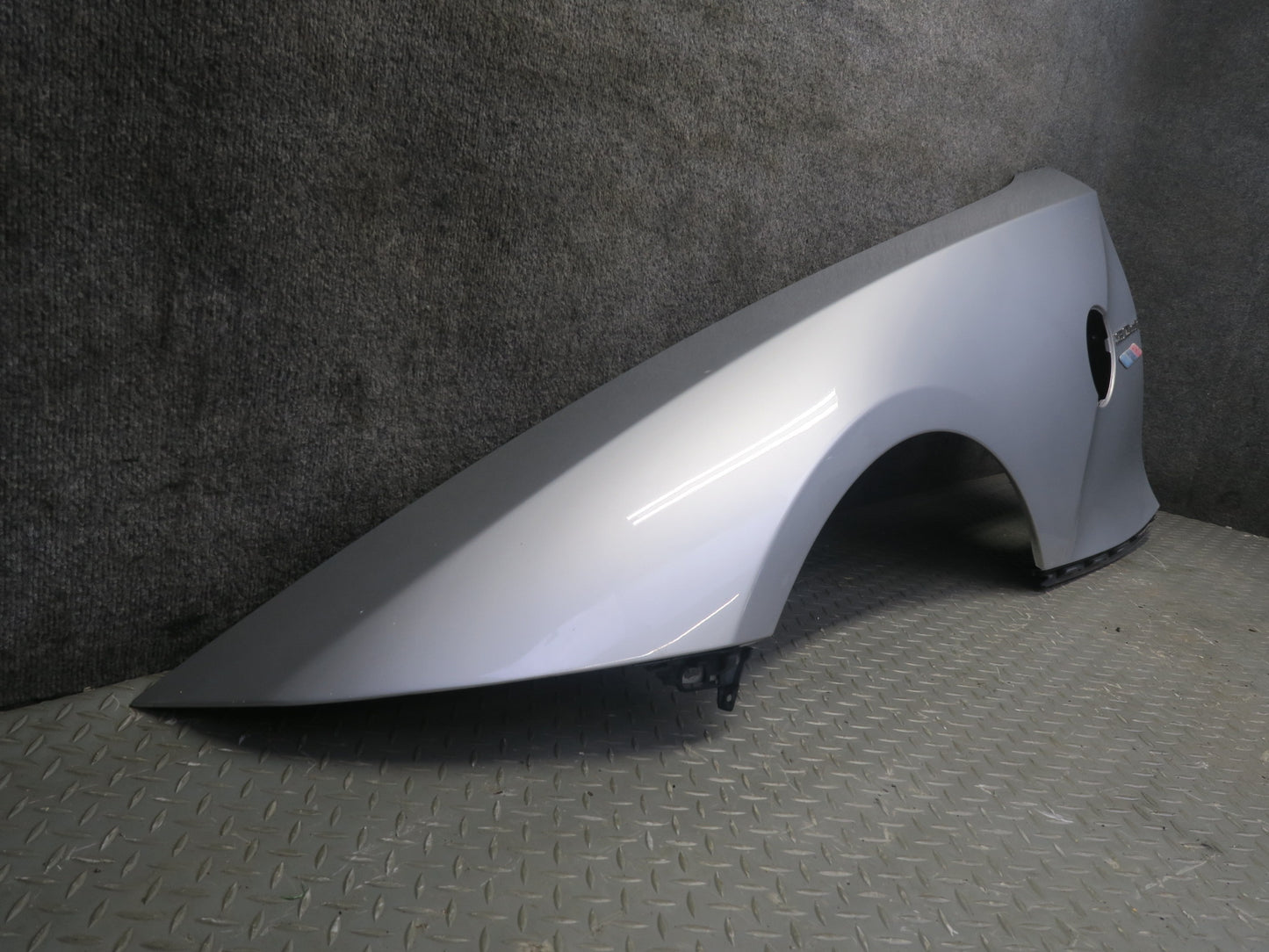 03-08 BMW E86 E85 Z4 Front Left Fender Shell Cover Panel Titan Silver OEM