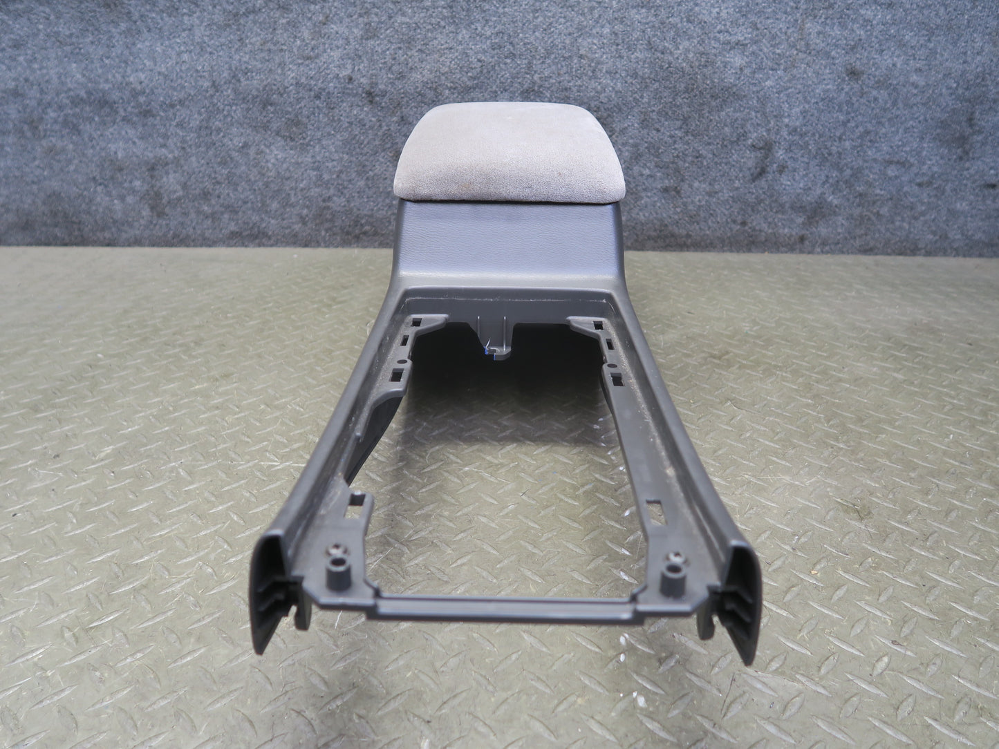 96-98 Nissan Stagea WGC34 Center Console Trim Cover Panel w Armrest OEM