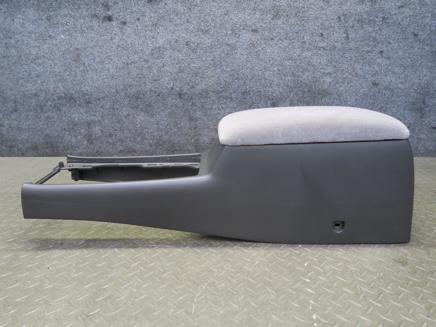 96-98 Nissan Stagea WGC34 Center Console Trim Cover Panel w Armrest OEM