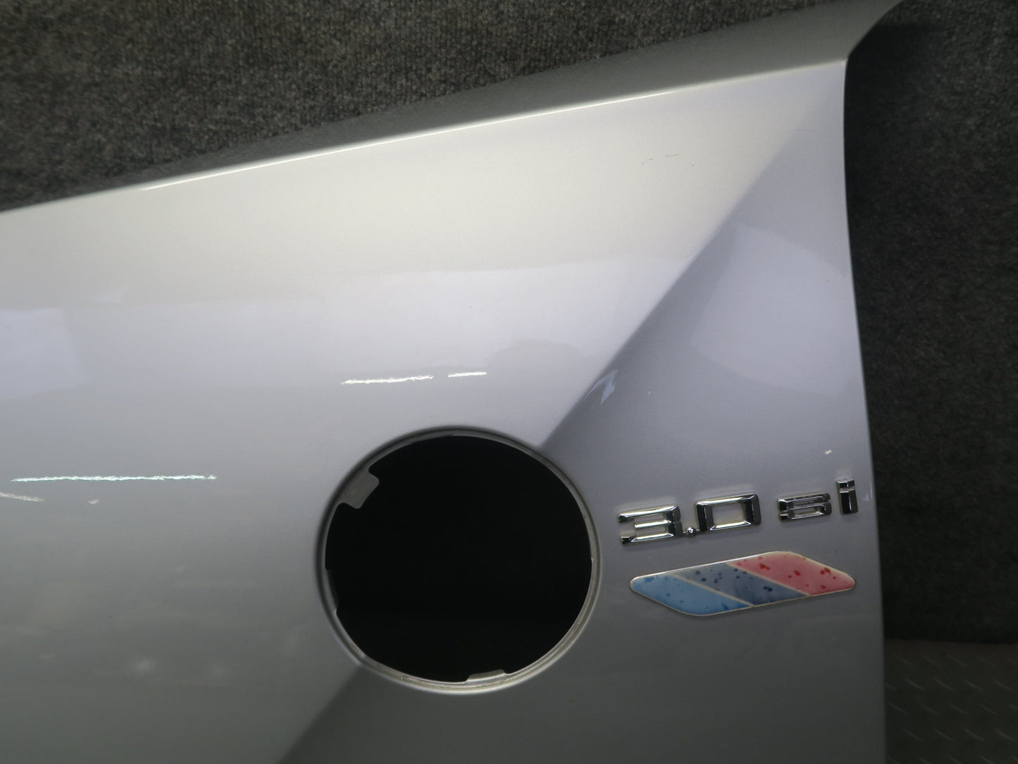 03-08 BMW E86 E85 Z4 Front Left Fender Shell Cover Panel Titan Silver OEM