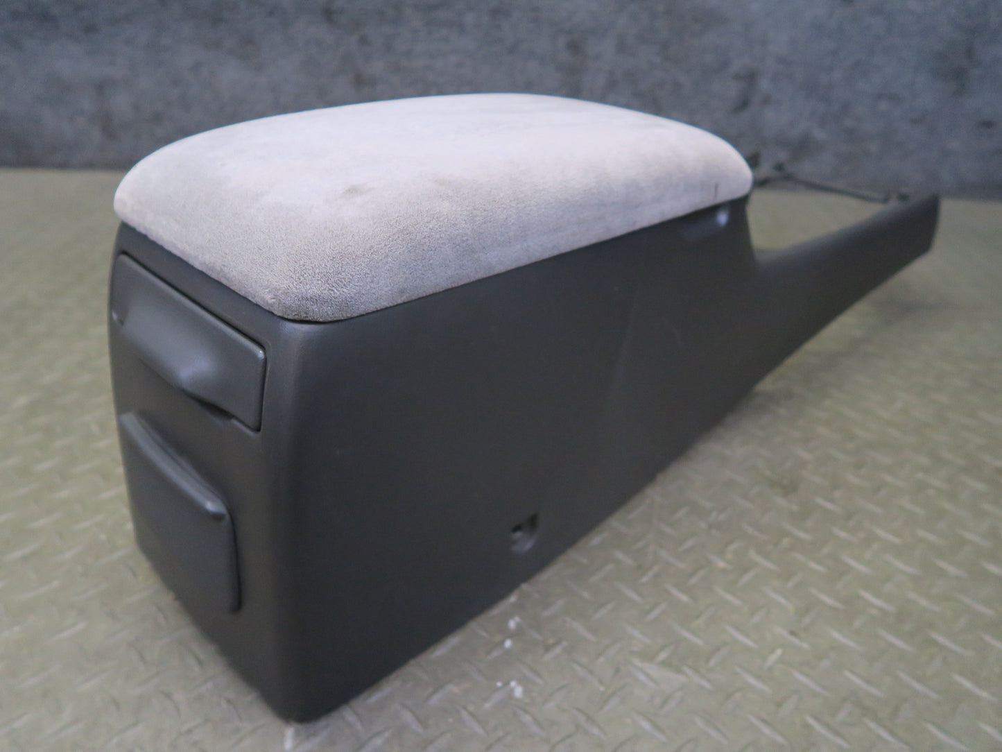96-98 Nissan Stagea WGC34 Center Console Trim Cover Panel w Armrest OEM