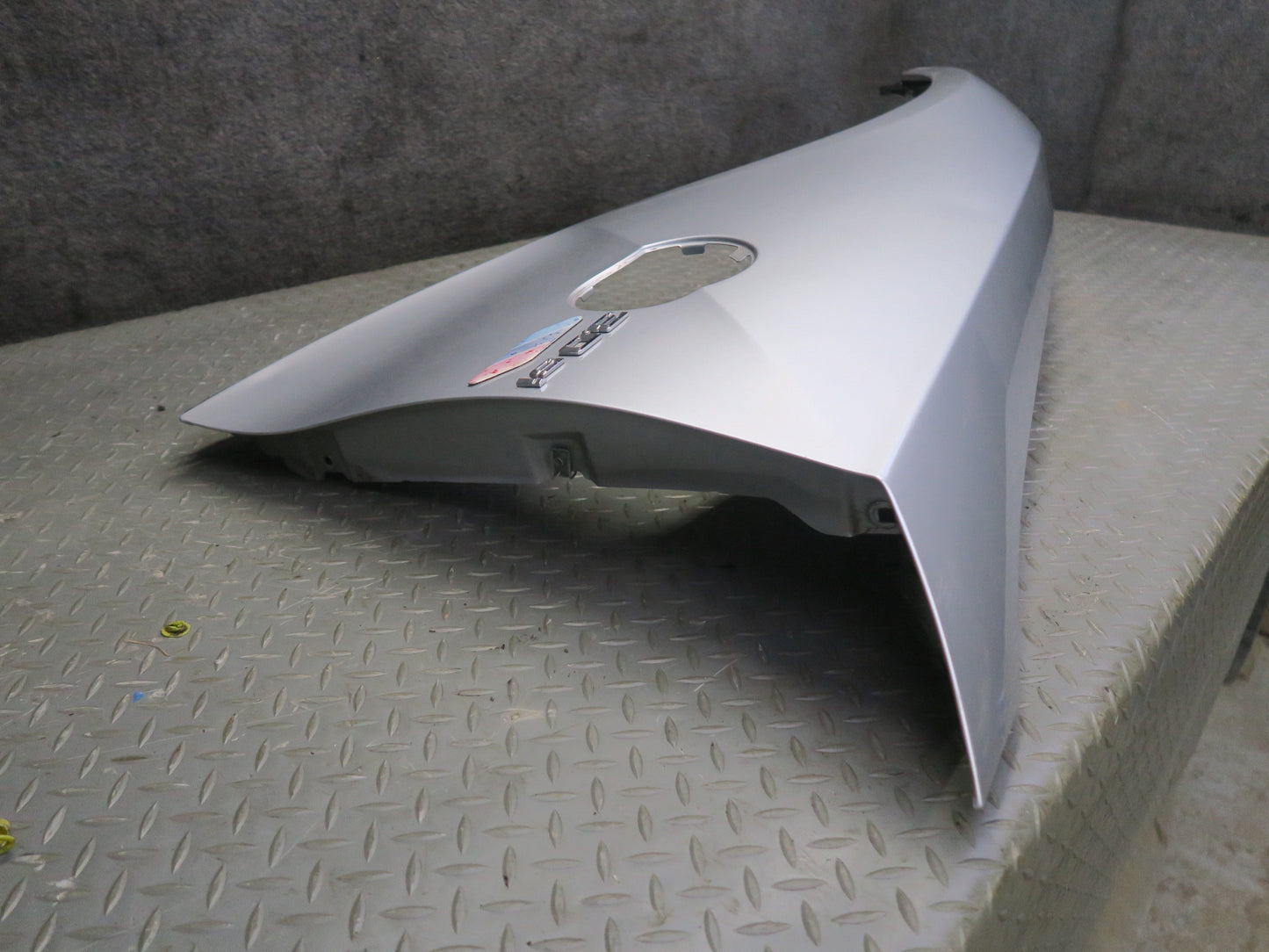 03-08 BMW E86 E85 Z4 Front Left Fender Shell Cover Panel Titan Silver OEM