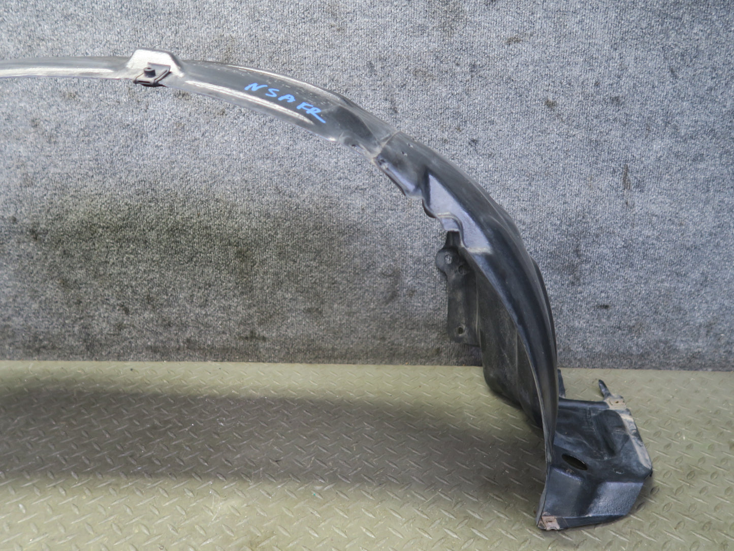 96-98 Nissan Stagea WGC34 Front Right Fender Wheel Arch Liner Splash Shield OEM