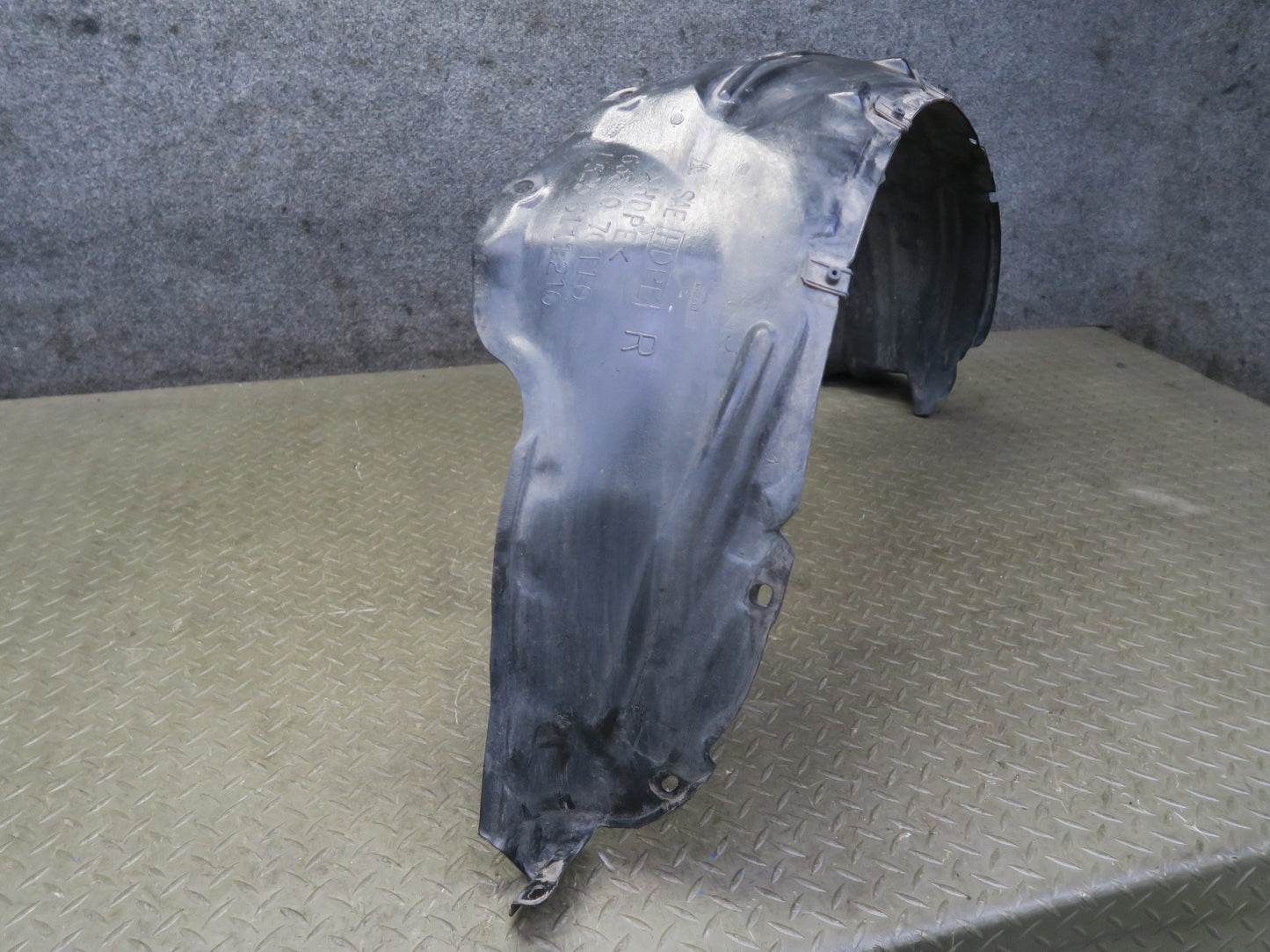 96-98 Nissan Stagea WGC34 Front Right Fender Wheel Arch Liner Splash Shield OEM