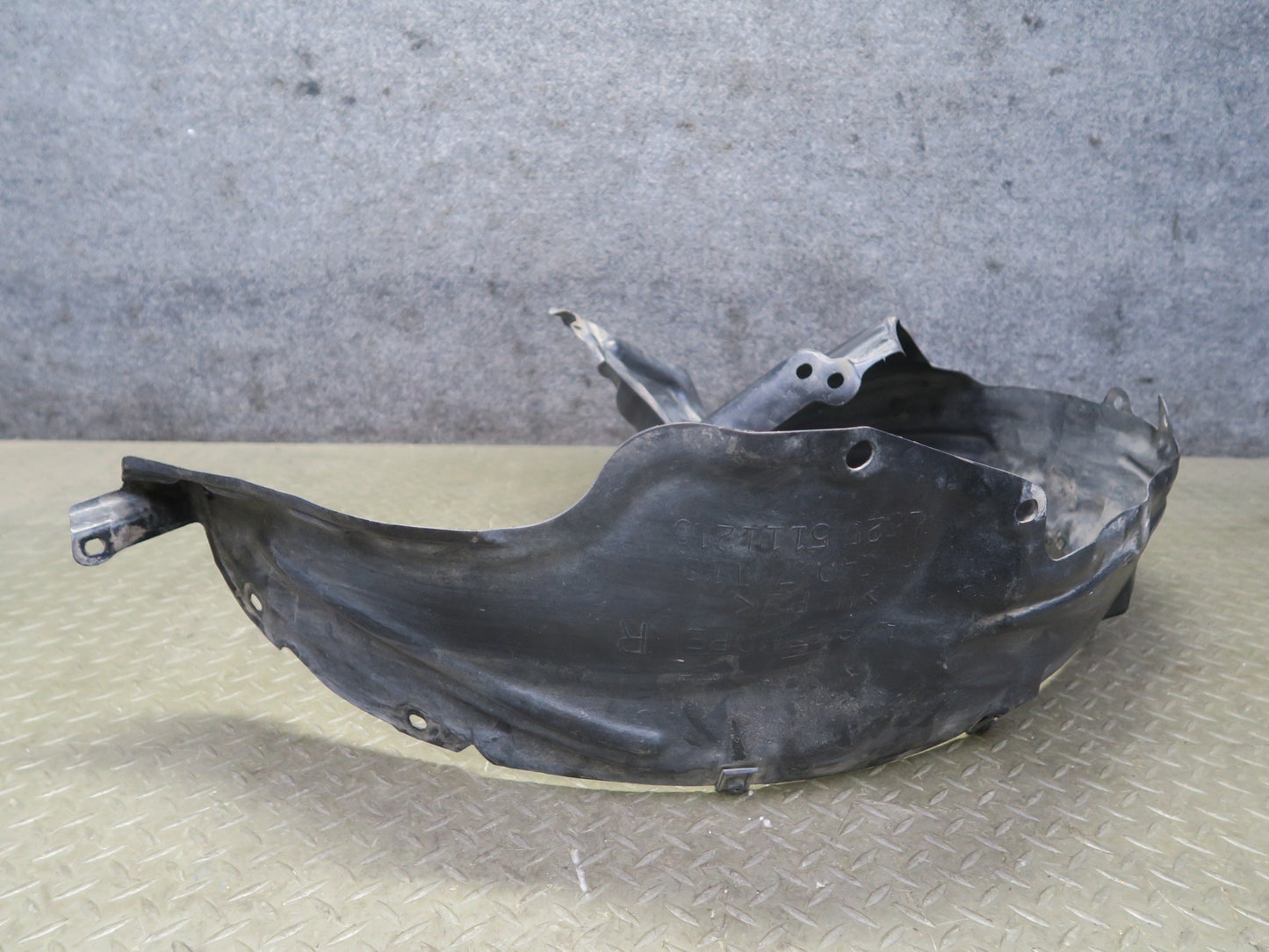96-98 Nissan Stagea WGC34 Front Right Fender Wheel Arch Liner Splash Shield OEM