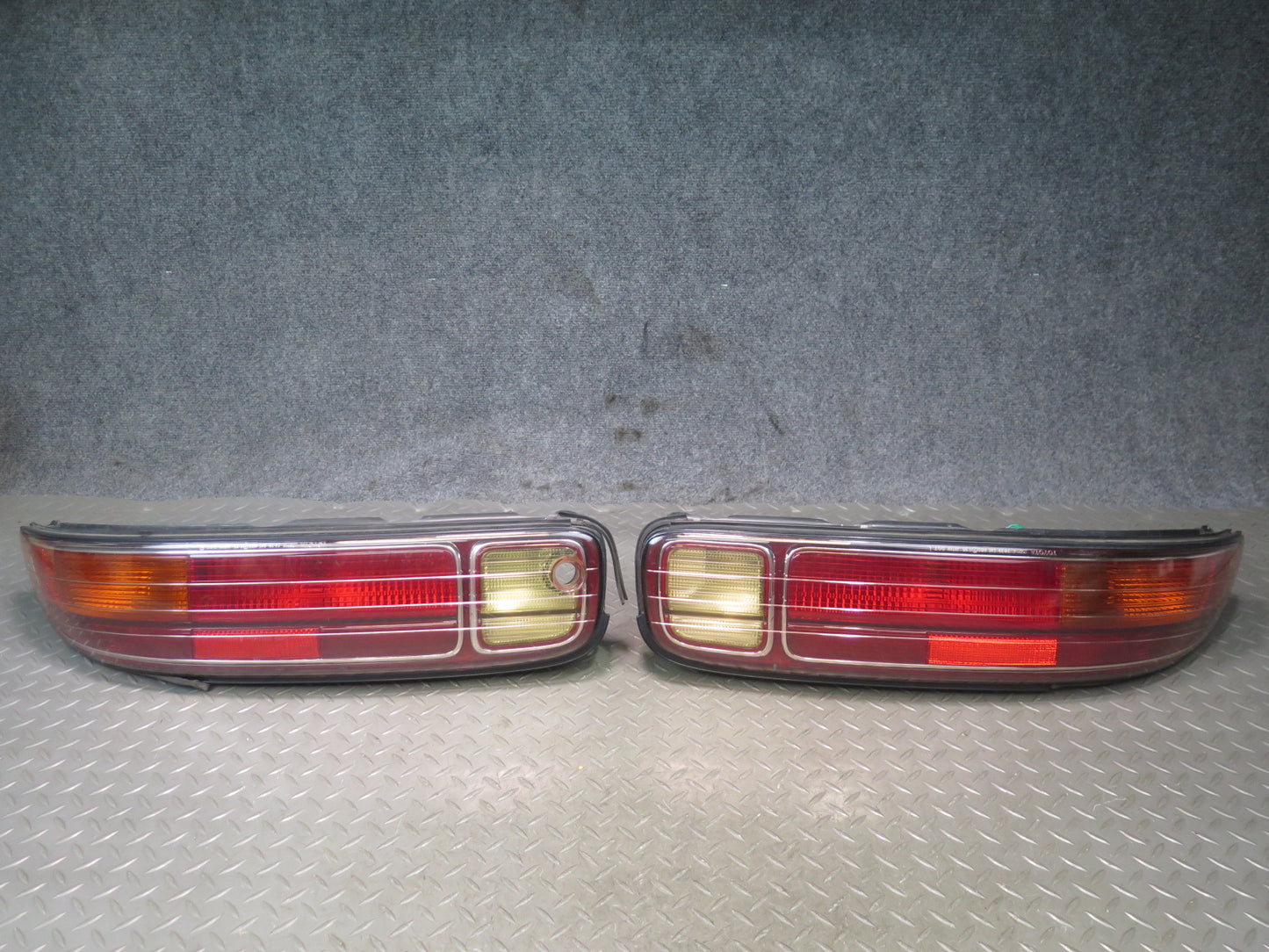97-00 Lexus JZZ31L SC400 SC300 Set of 2 Rear Left & Right Tail Light Lamp OEM
