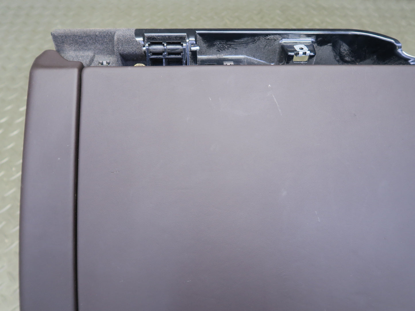 2011-2018 Porsche Cayenne 958 Front Right Dash Glove Box Storage Compartment