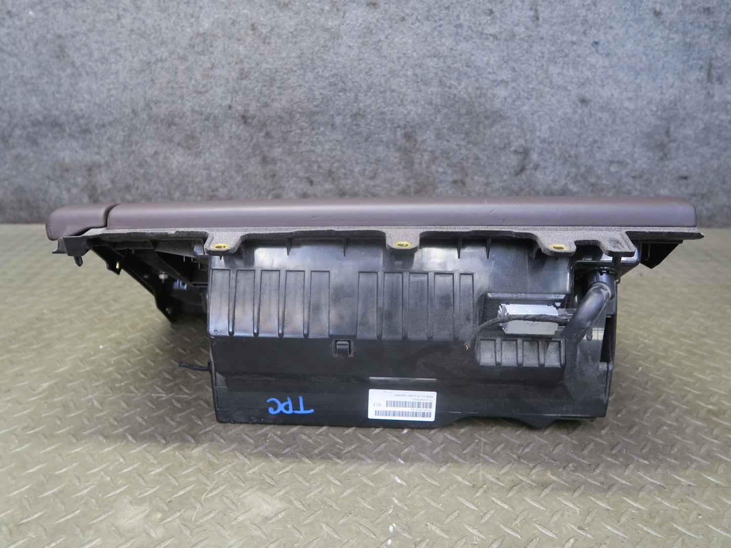 2011-2018 Porsche Cayenne 958 Front Right Dash Glove Box Storage Compartment