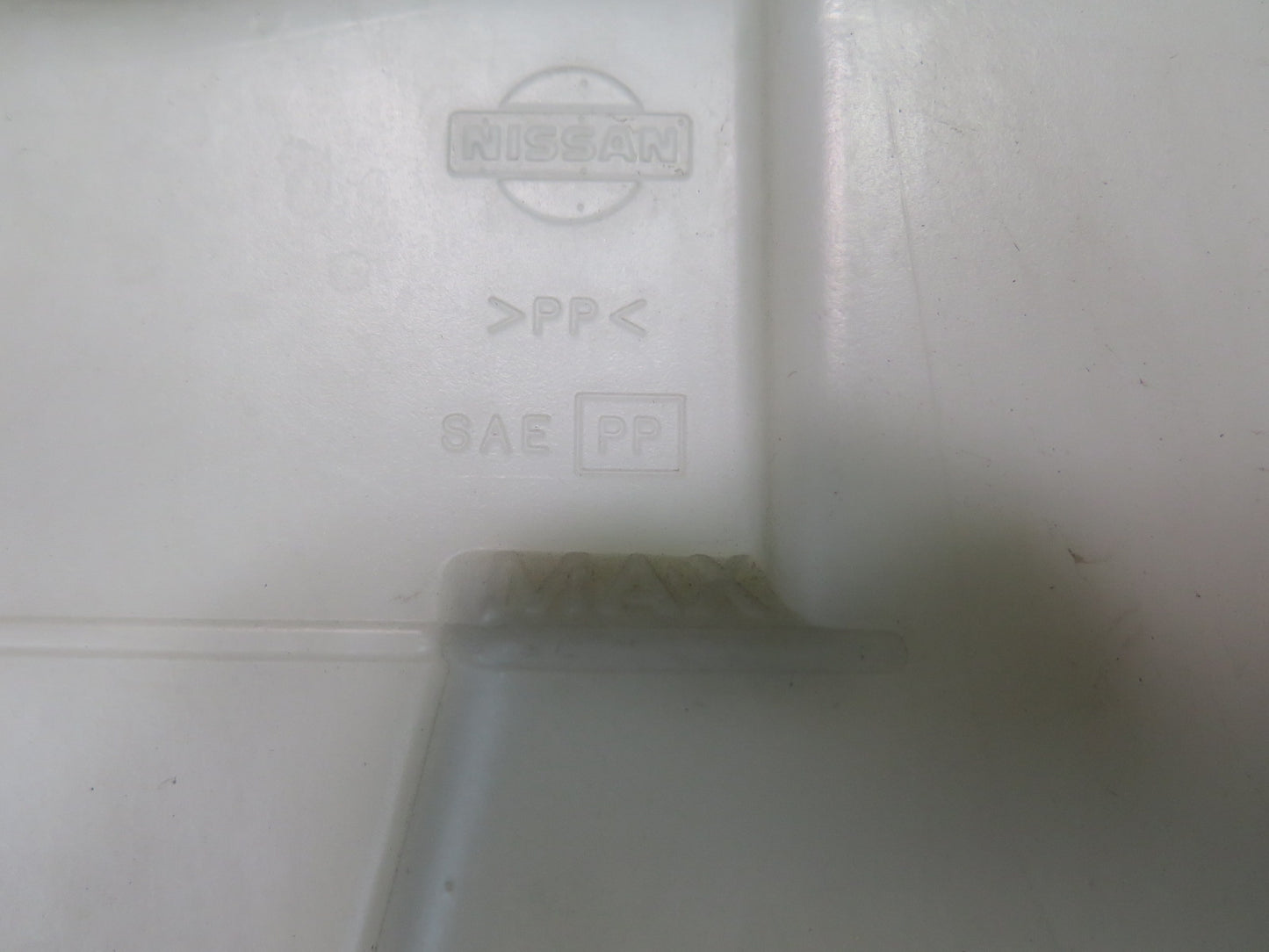96-98 Nissan Stagea WGC34 Engine Coolant Expansion Overflow Reservoir Tank OEM