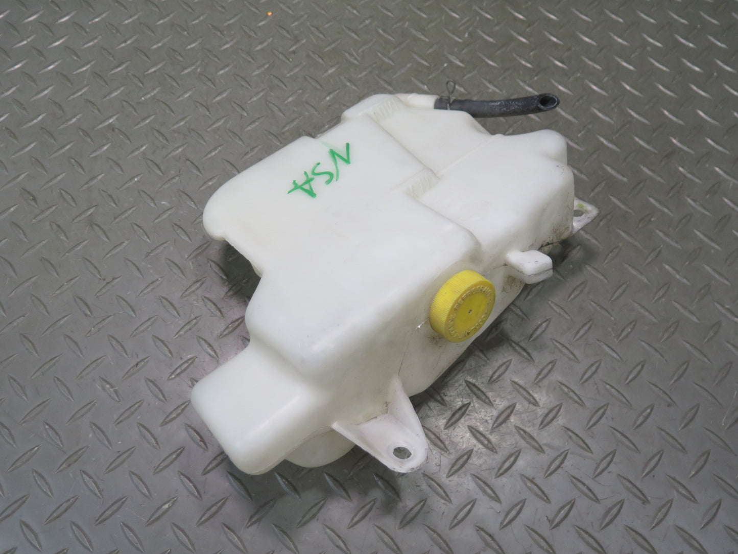 96-98 Nissan Stagea WGC34 Engine Coolant Expansion Overflow Reservoir Tank OEM