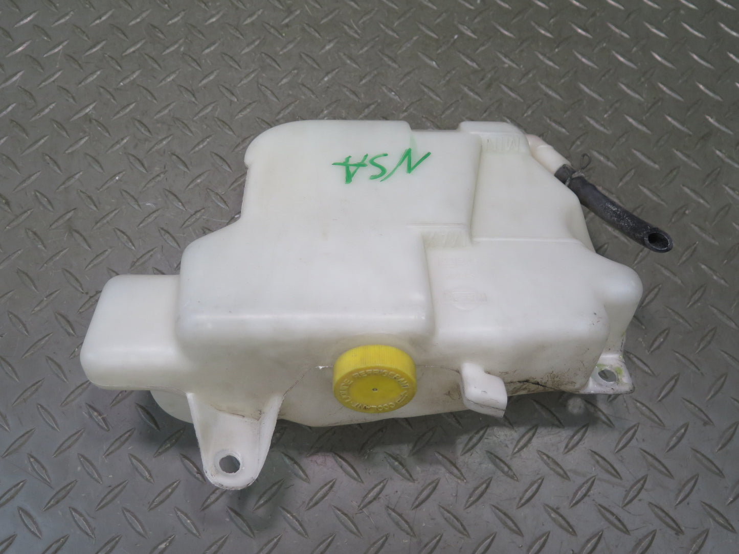 96-98 Nissan Stagea WGC34 Engine Coolant Expansion Overflow Reservoir Tank OEM