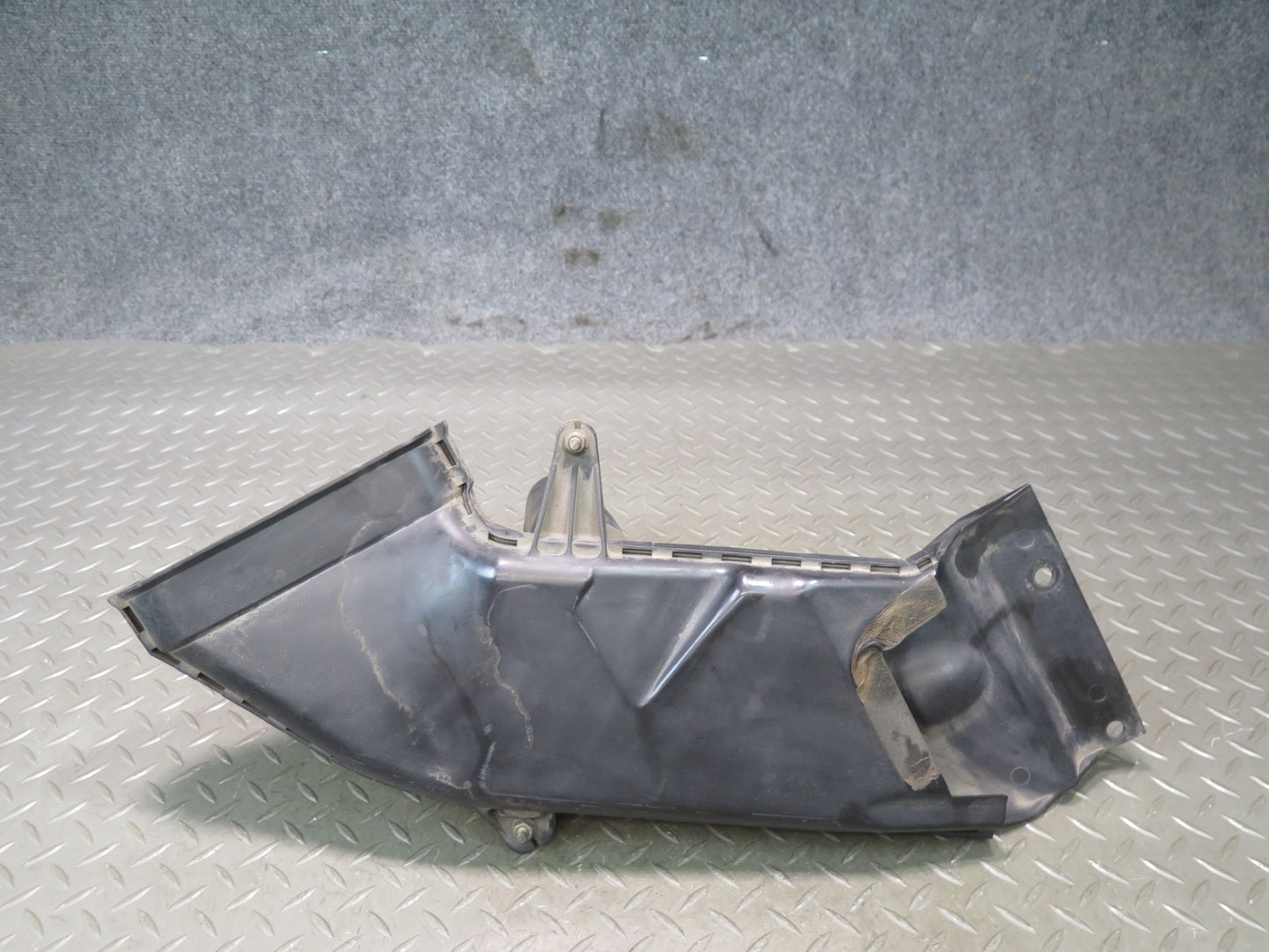 96-98 Nissan Stagea WGC34 RB25DE NA Air Intake Inlet Scoop Duct Tube OEM