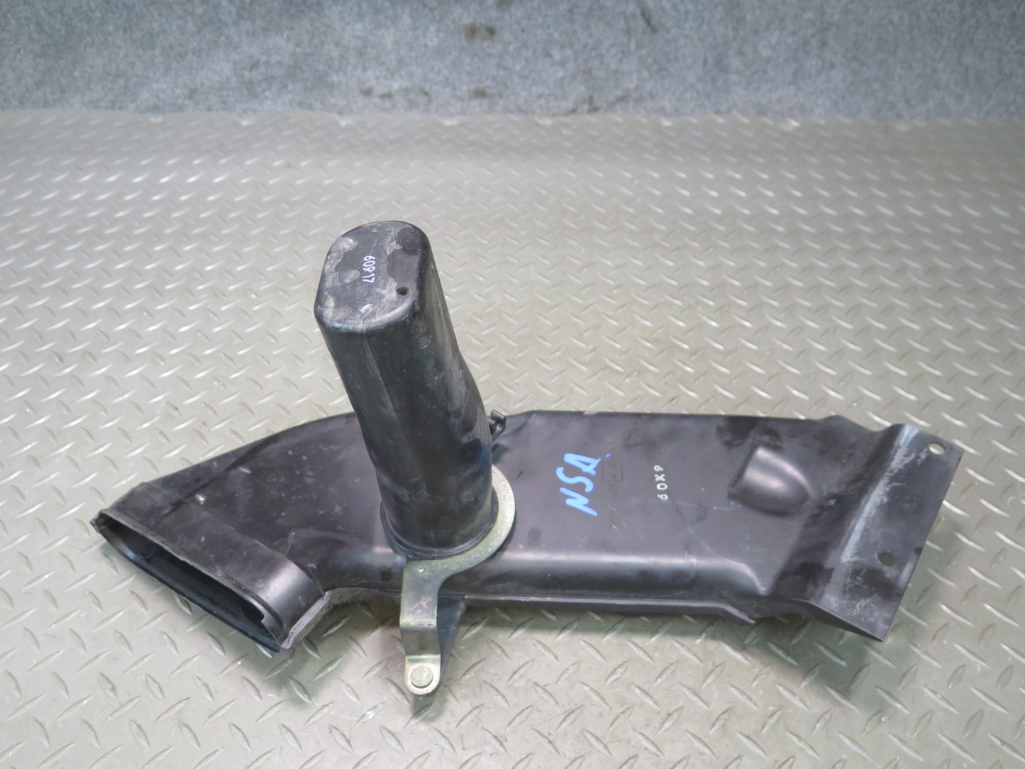 96-98 Nissan Stagea WGC34 RB25DE NA Air Intake Inlet Scoop Duct Tube OEM