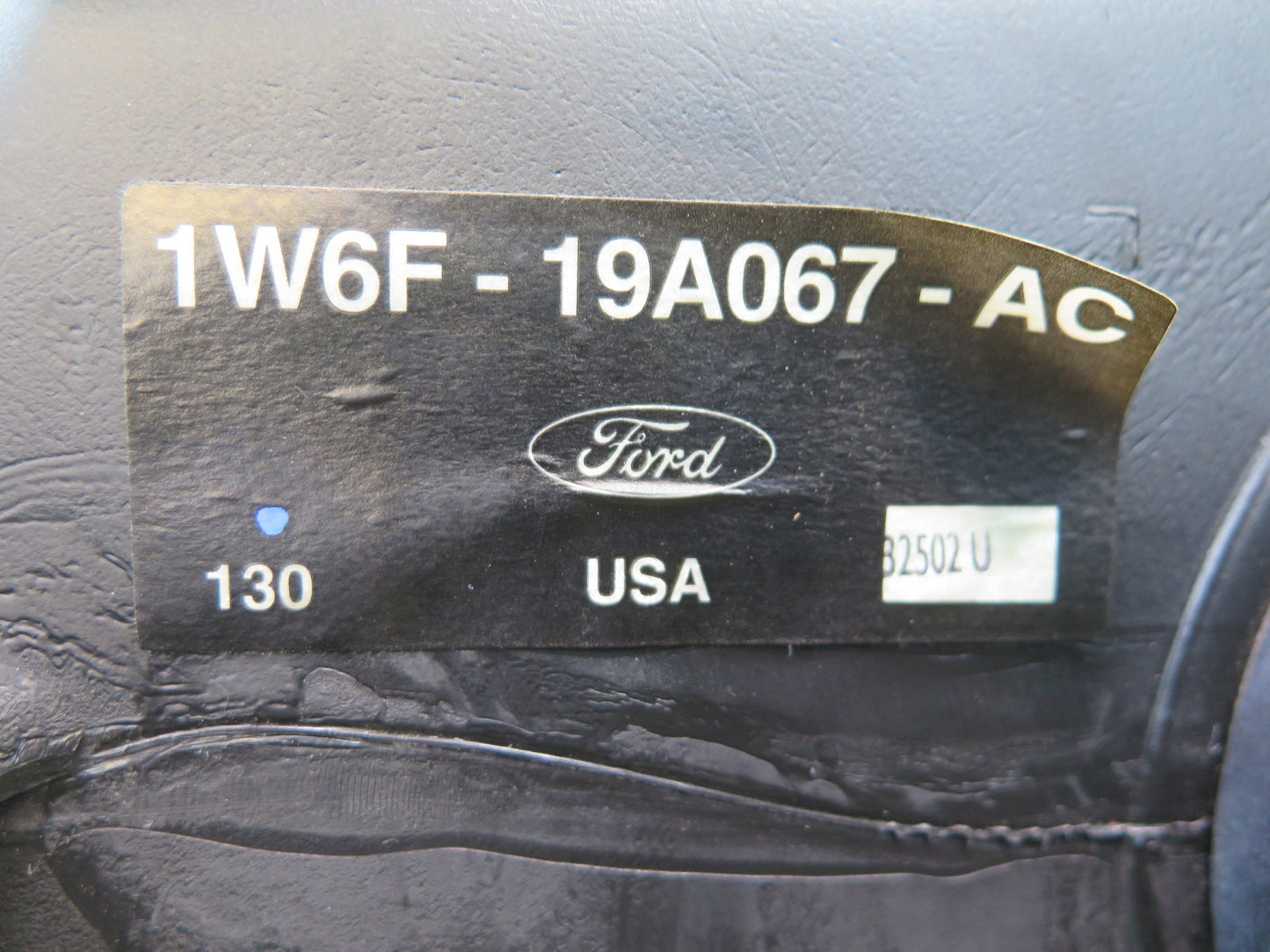 02-05 Ford Thunderbird Set of 2 Rear Left & Right Subwoofer Speaker Box OEM