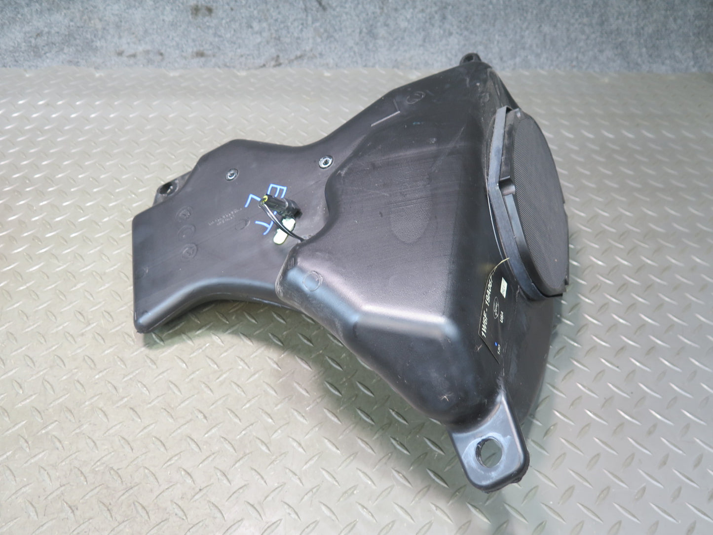 02-05 Ford Thunderbird Set of 2 Rear Left & Right Subwoofer Speaker Box OEM