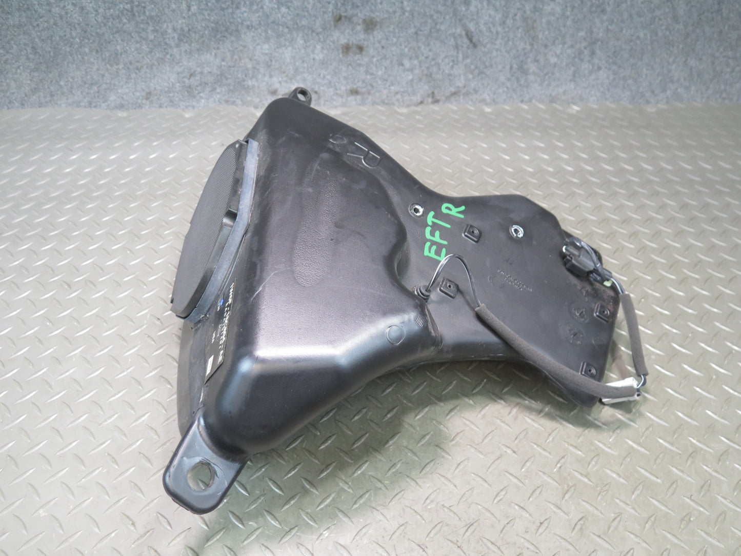 02-05 Ford Thunderbird Set of 2 Rear Left & Right Subwoofer Speaker Box OEM