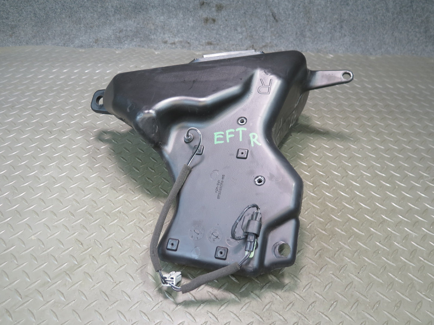 02-05 Ford Thunderbird Set of 2 Rear Left & Right Subwoofer Speaker Box OEM