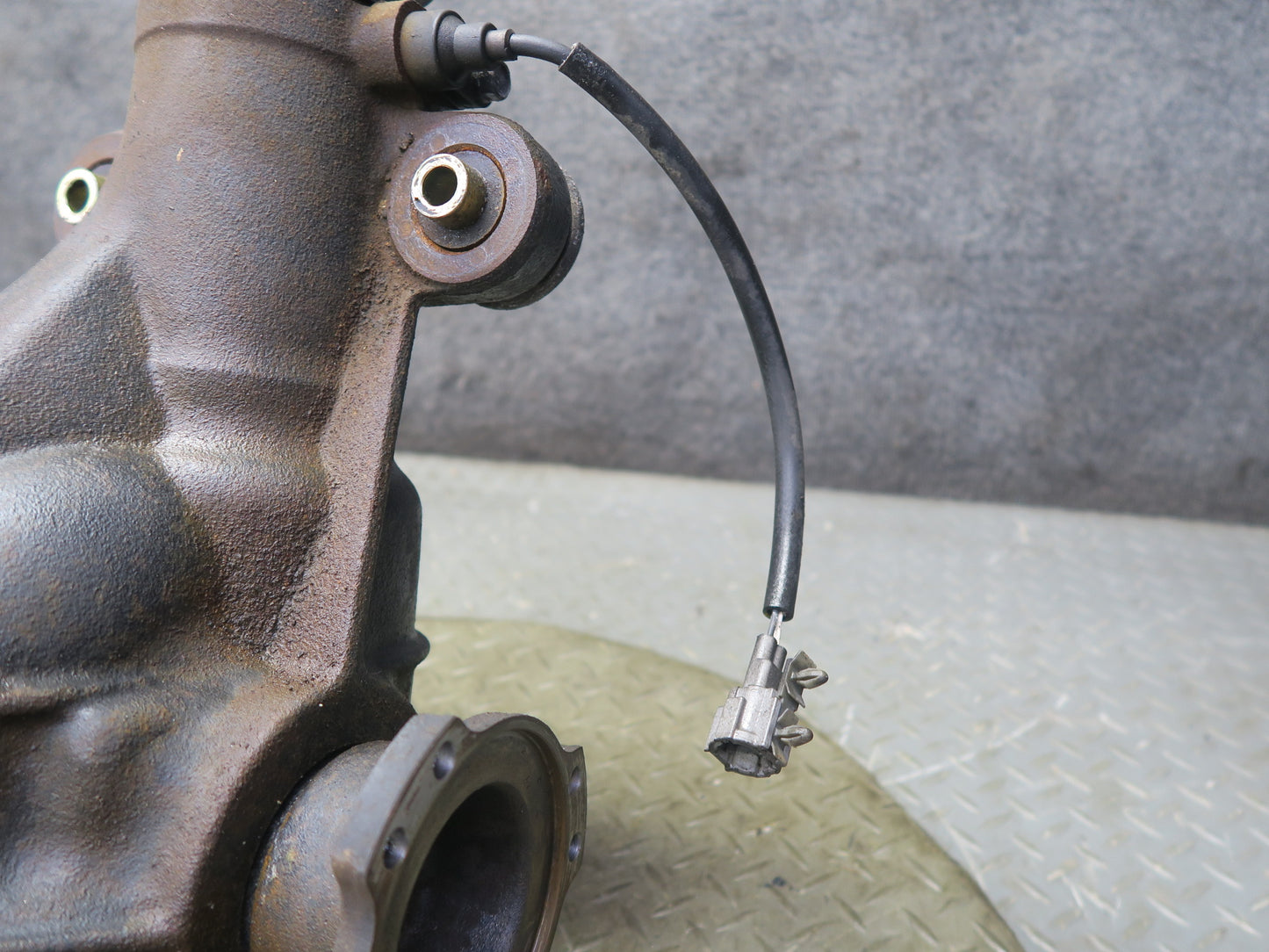 96-98 Nissan Stagea WGC34 RB25DE RWD NA Rear Differential Carrier 4.08 Ratio OEM