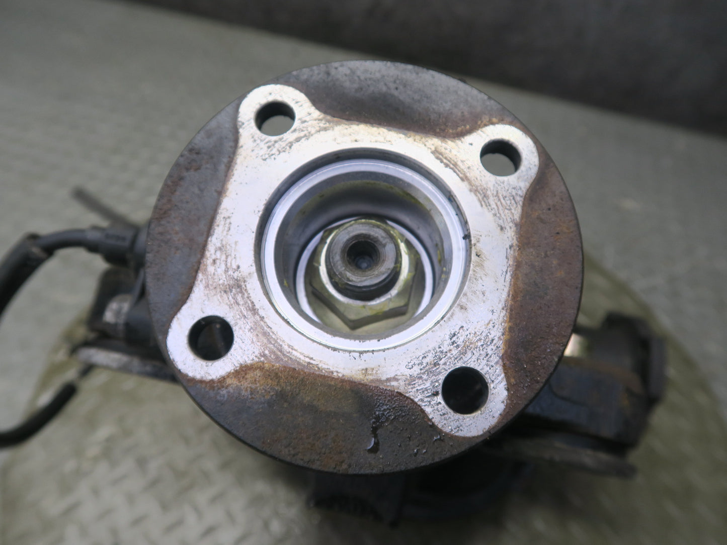 96-98 Nissan Stagea WGC34 RB25DE RWD NA Rear Differential Carrier 4.08 Ratio OEM