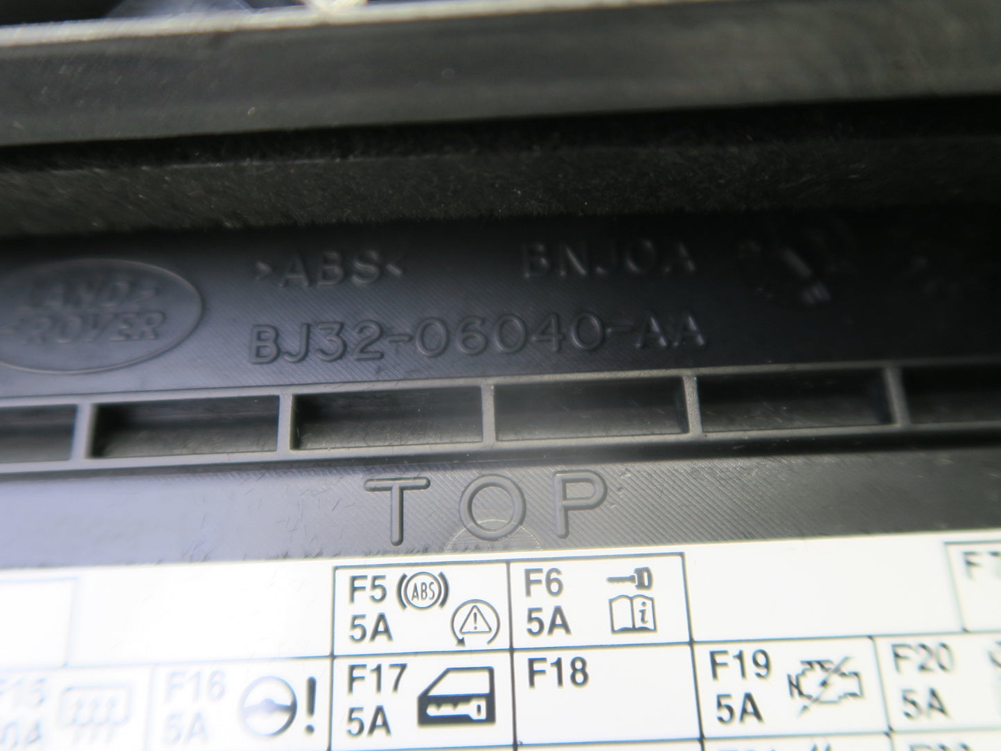 2012-2019 Range Rover Evoque L538 Dash Glove Box Compartment Storage OEM