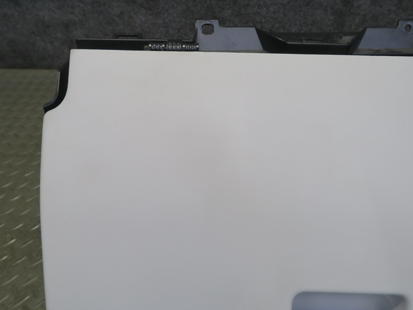 2012-2019 Range Rover Evoque L538 Dash Glove Box Compartment Storage OEM