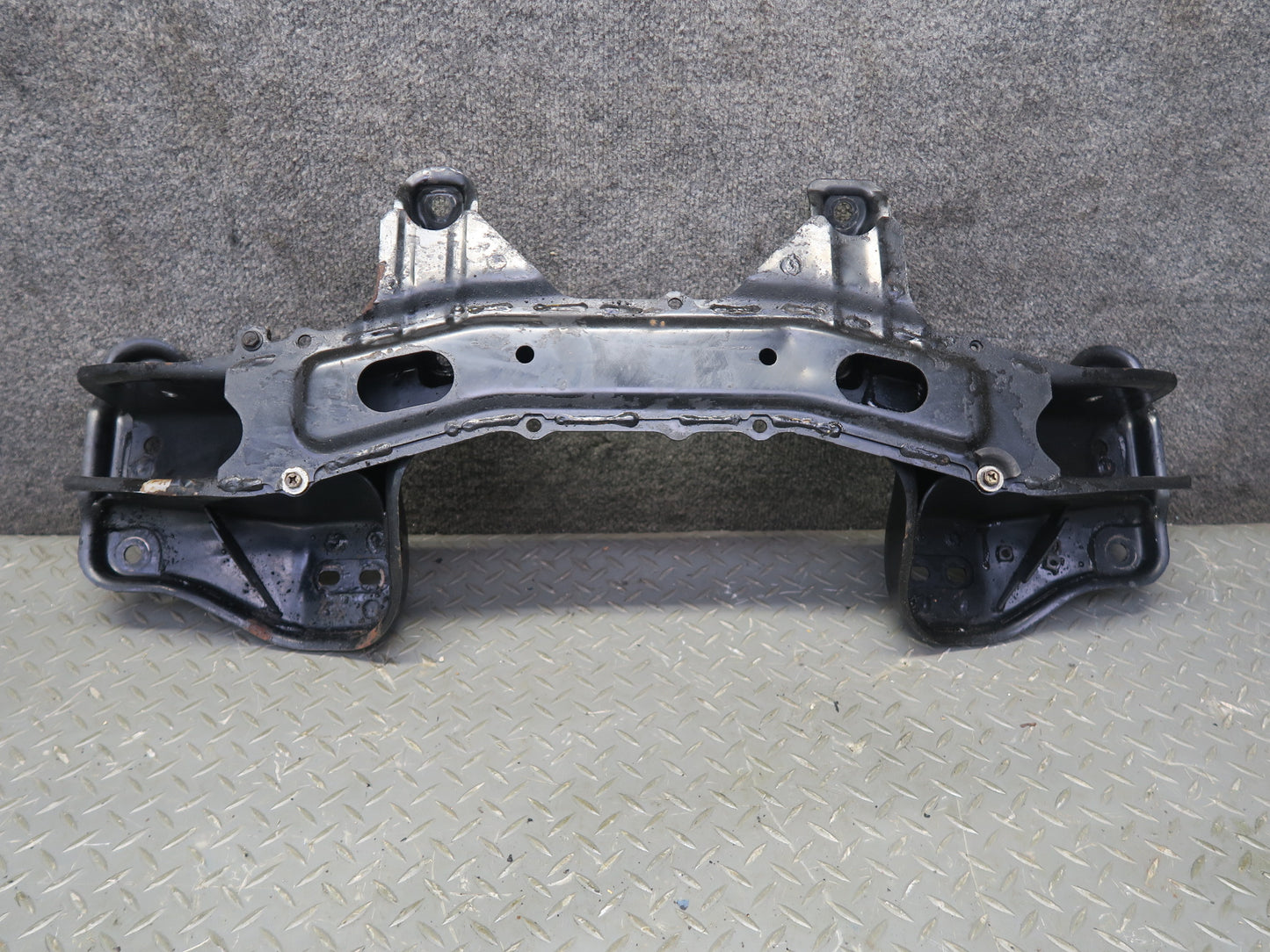 96-98 Nissan Stagea WGC34 RWD RB25DE NA Front Subframe Crossmember Support OEM