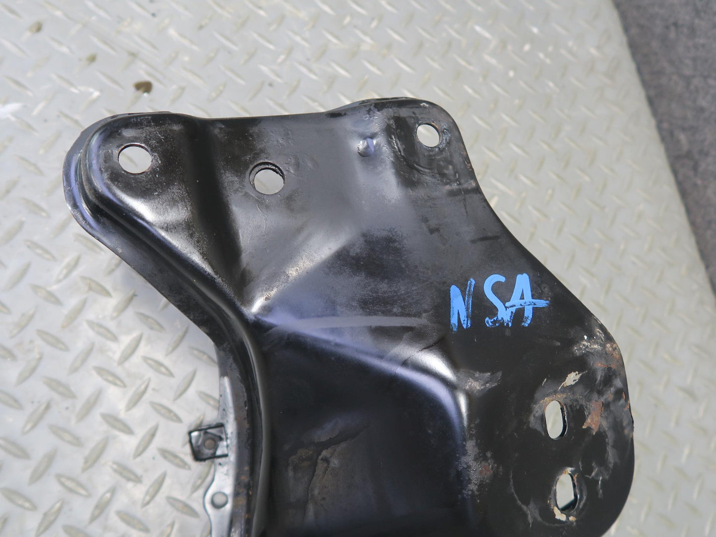 96-98 Nissan Stagea WGC34 RWD RB25DE NA Front Subframe Crossmember Support OEM